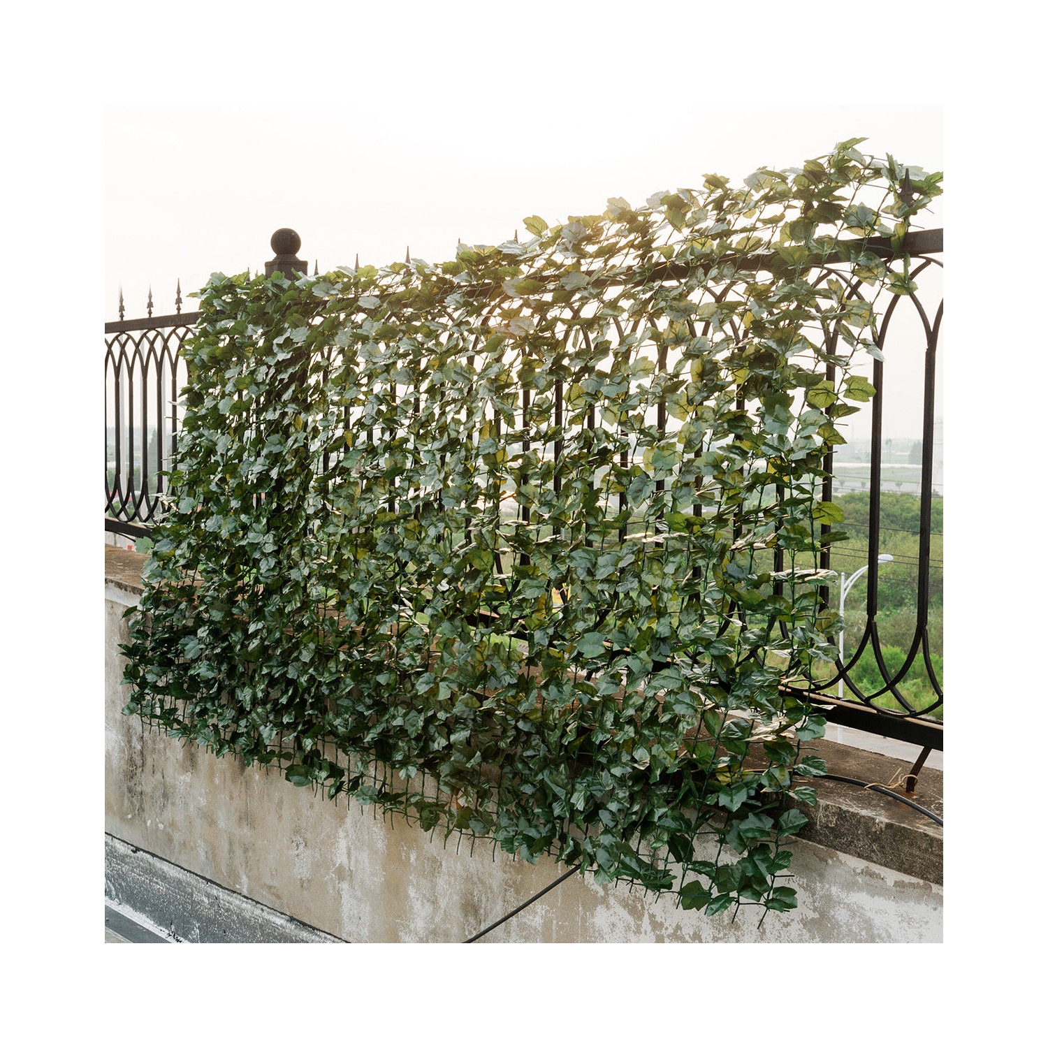 Écran de confidentialité artificiel en forme de feuille imitation lierre de 59 x 95 po de Costway pour clôture