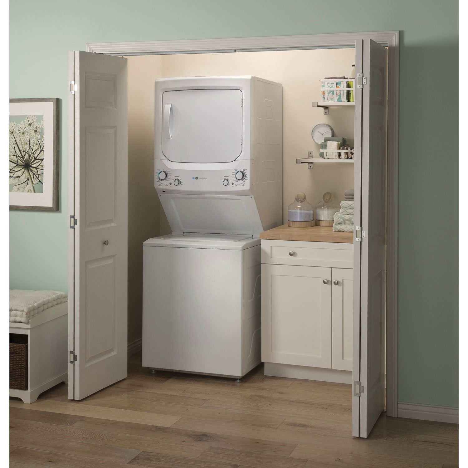 GE 4.5 Cu. Ft. Electric Washer & 5.9 Cu. Ft. Dryer Laundry Centre - White