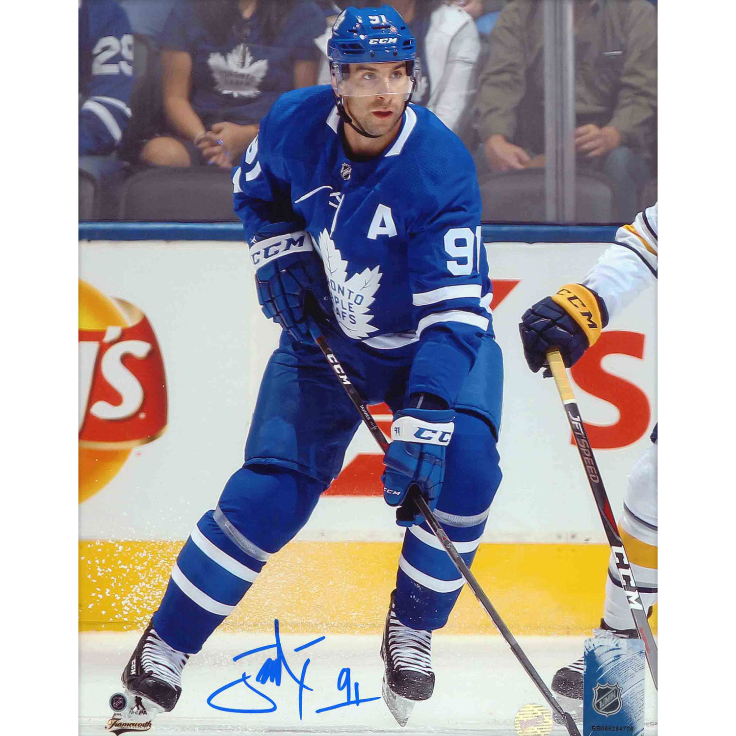 Frameworth Toronto Maple Leafs: Wendel Clark Signed Photograph (8x10)
