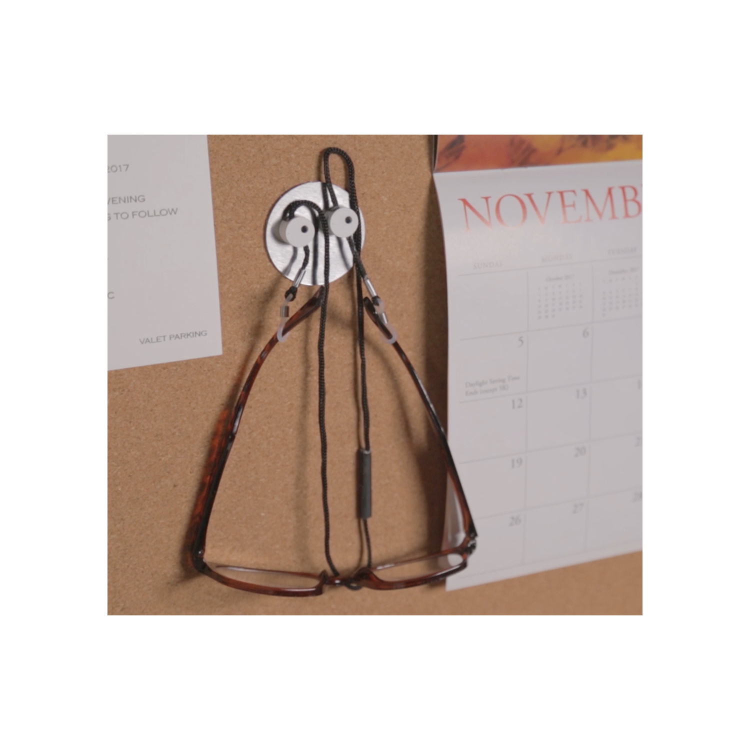 Universal Nearbuds Magnetic Cord and Cable Organiser - White