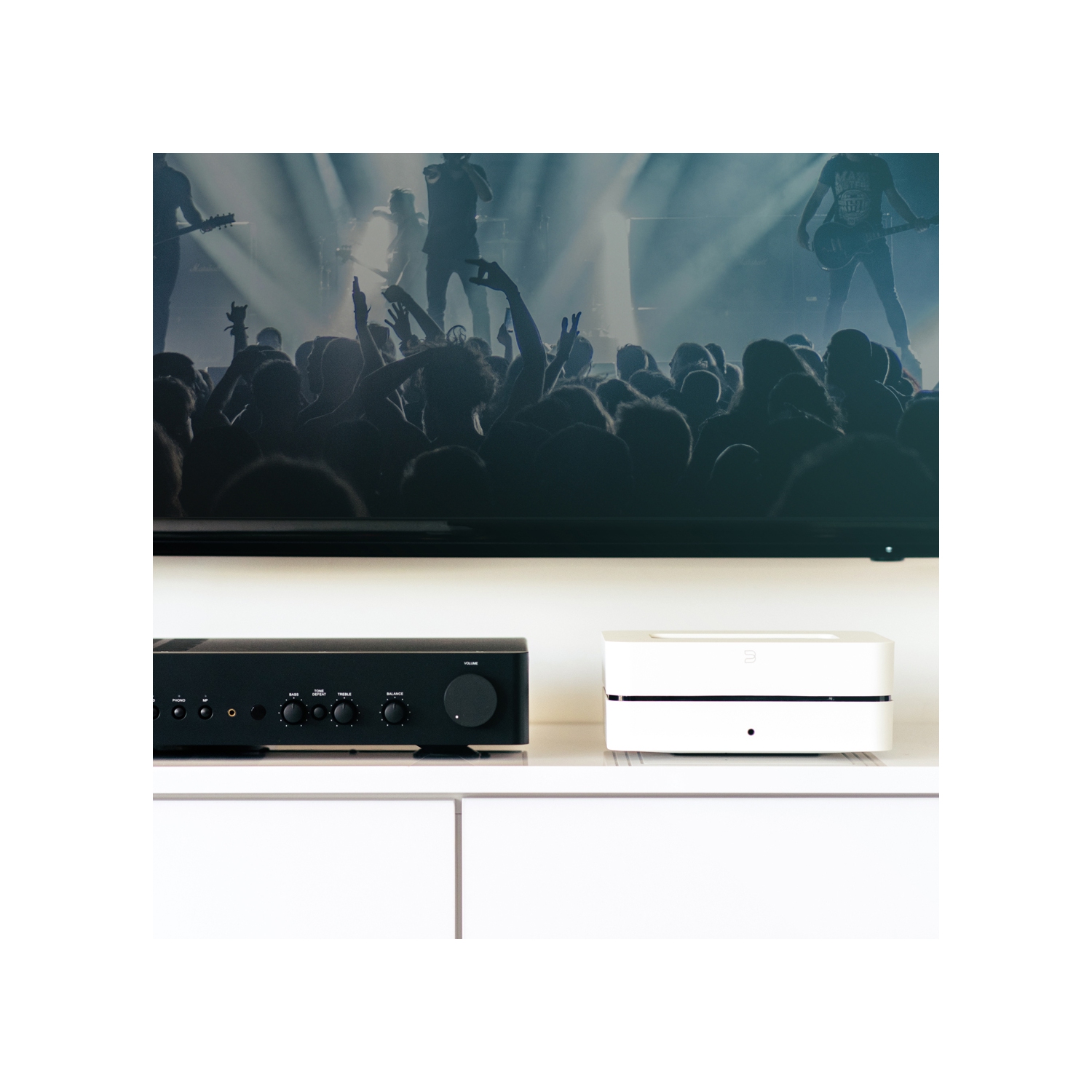 Bluesound Vault 2i Disque dur réseau haute résolution 2 téraoctets Music Streamer CD Copier, Bluetooth, Airplay 2 - Blanc - Compatible avec Alexa et