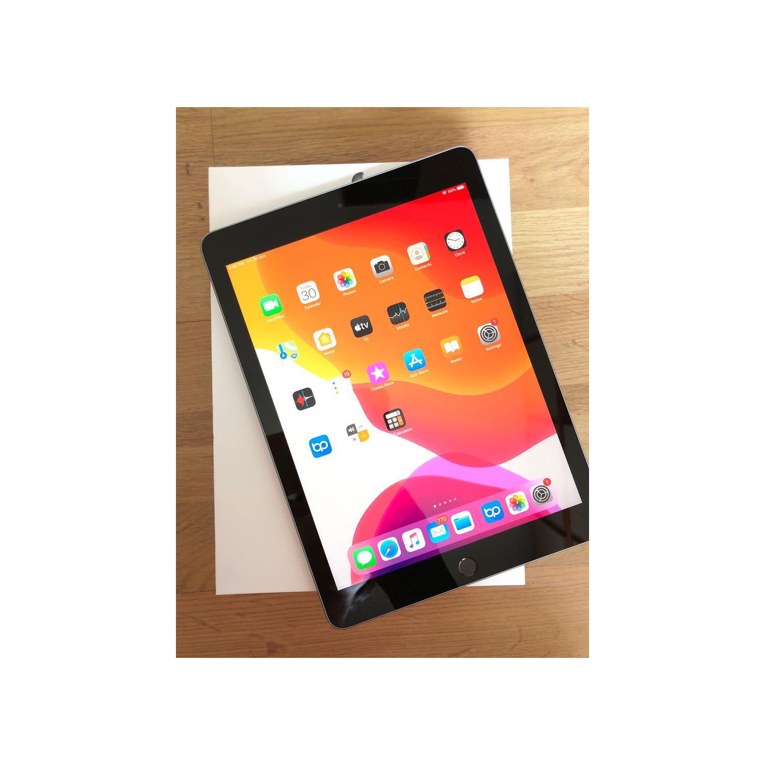 Refurbished - Apple iPad 9.7" 128GB with Wi-Fi & Cellular (6th Generation) - Gold