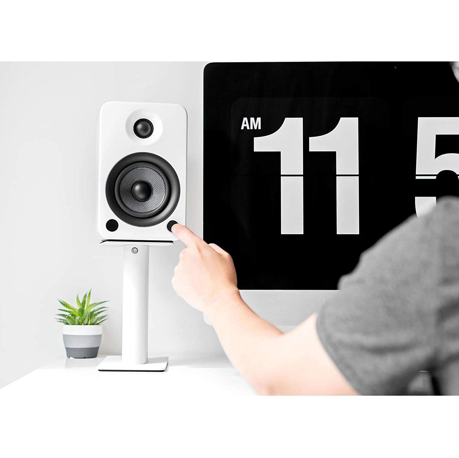 Kanto SP9W 9 Inch Universal Desktop Speaker Stand, White