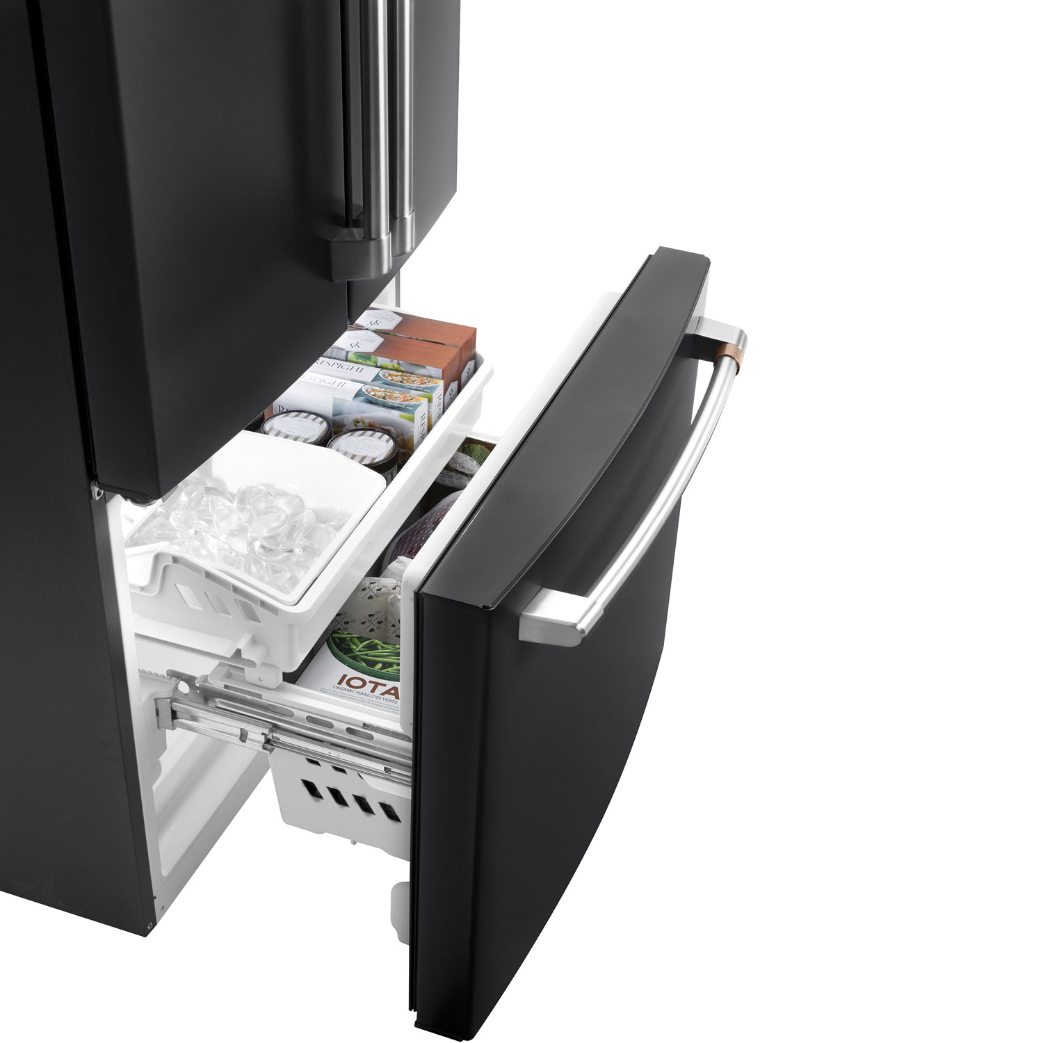 Réfrigérateur à deux portes à profondeur de comptoir de 18,6 pi³ 33 po Café - Noir mat