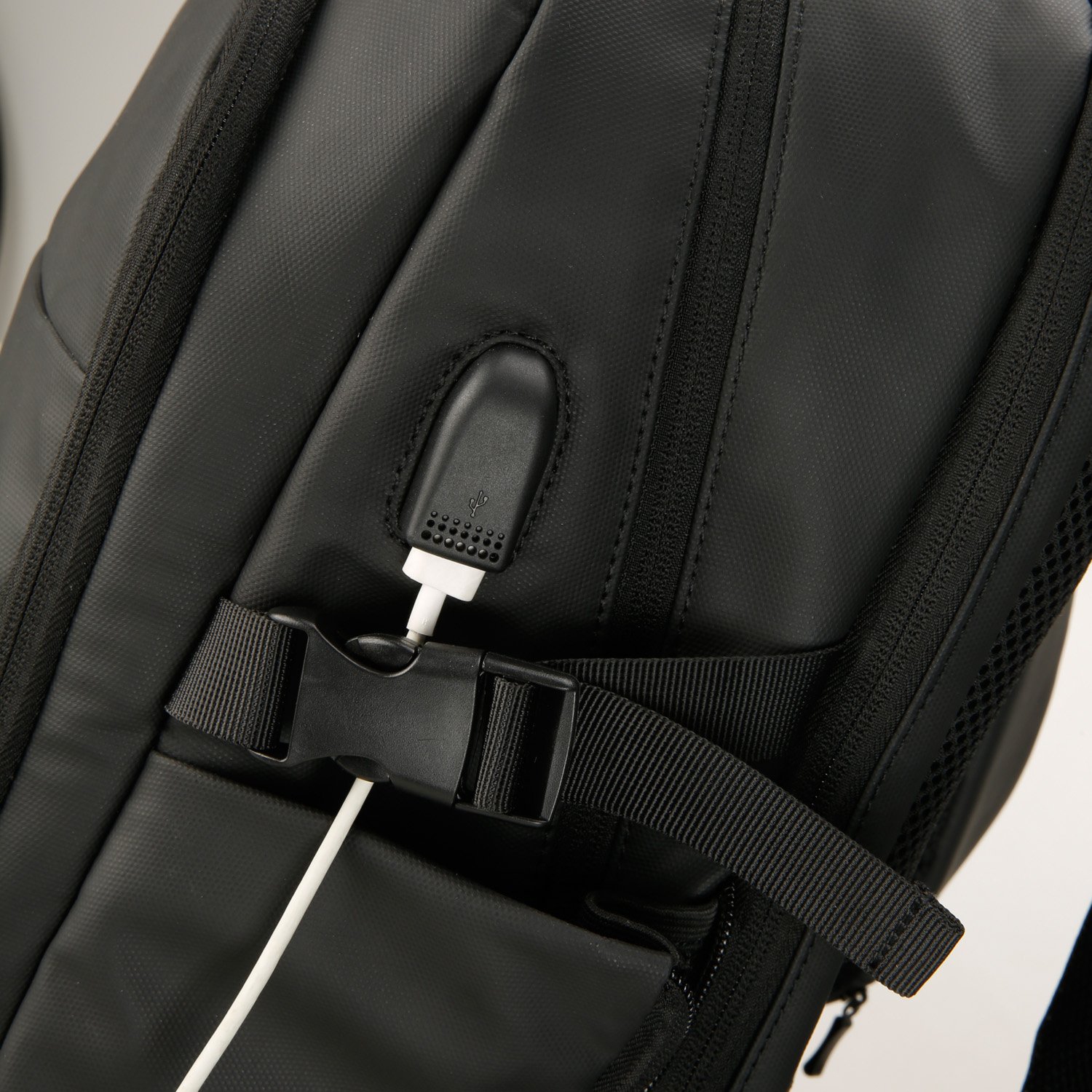 Mark Ryden "SUPREME" USB Charging laptop Backpack with anti-Theft Back Pocket, Water Repellent, Multi-Compartment Space