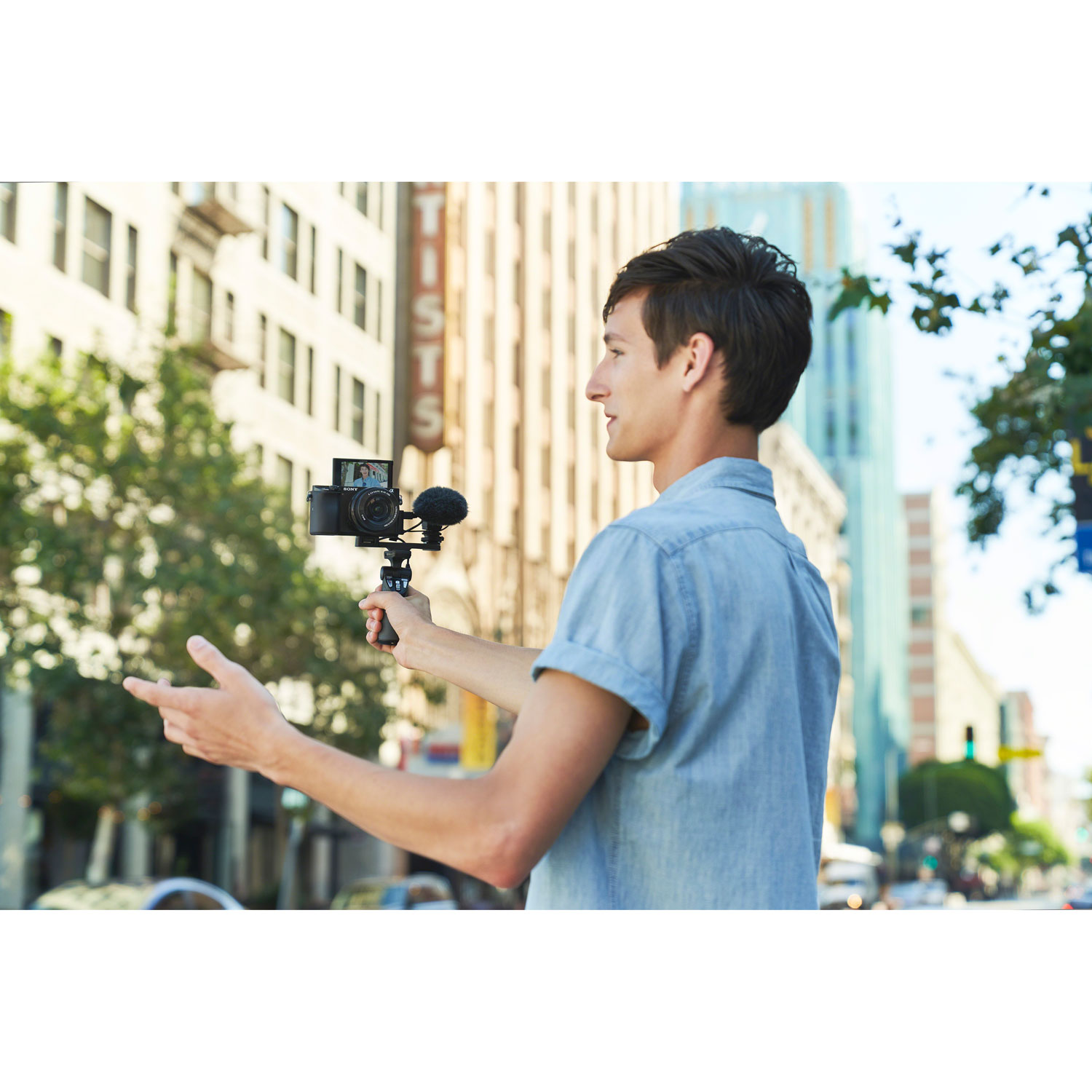 Sony Alpha a6100 Mirrorless Vlogger Camera