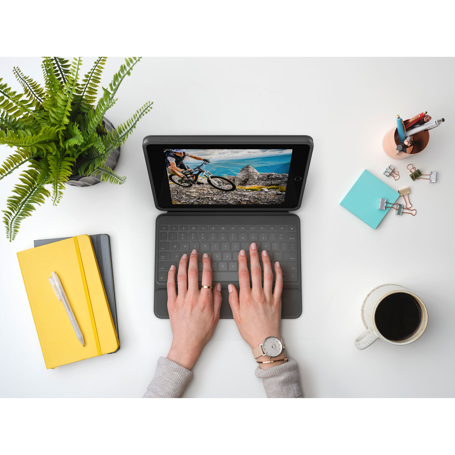 Étui-clavier folio robuste de Logitech pour iPad - Noir