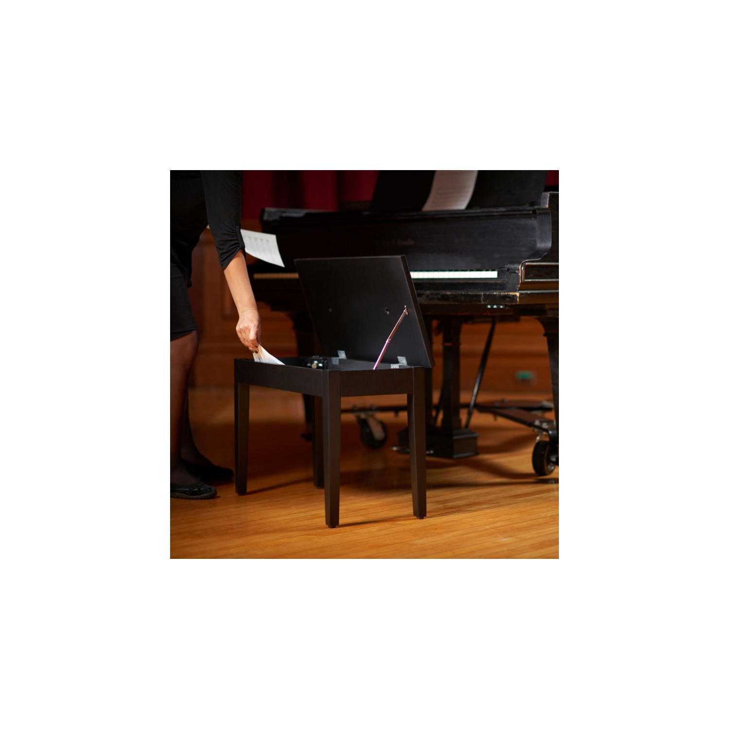 On Stage – Banc de piano de luxe MUS KB8904 B KB8904 B avec compartiment de rangement, noir satiné