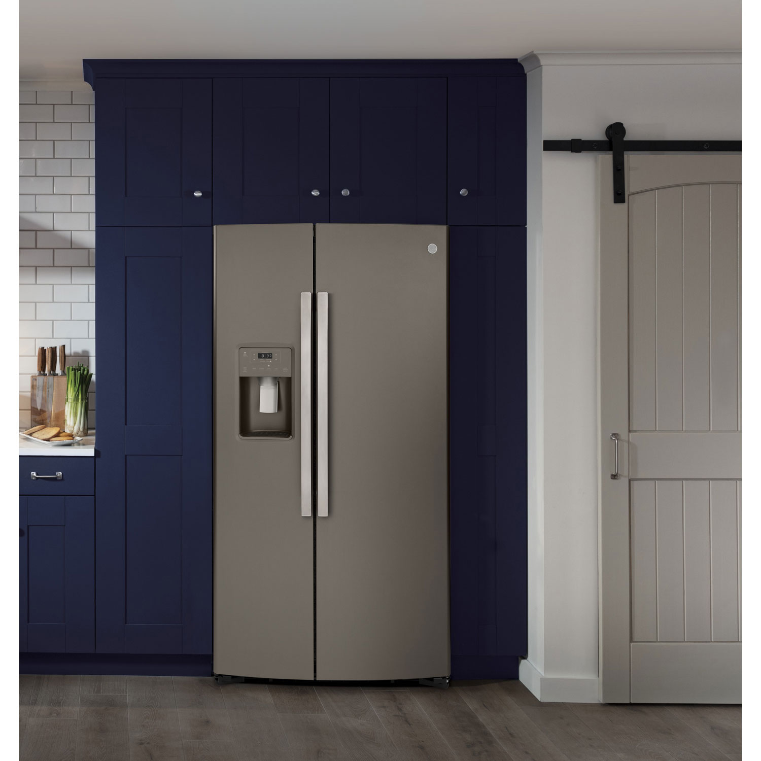 GE 36" 21.8 Cu. Ft. Side-By-Side Refrigerator with Water & Ice Dispenser - Slate