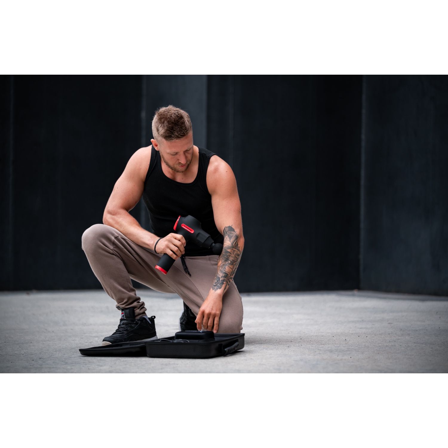 Xfitonway Premium Percussive Therapy Smart Massage Gun in SATIN BLACK WITH RED