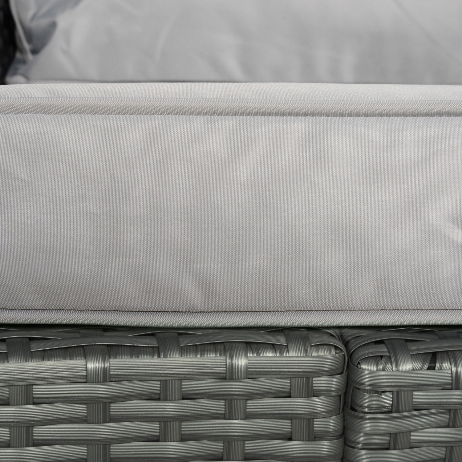 Mobilier de patio Outsunny avec coussins, ensemble de patio modulaire en osier de polyéthylène de 6 pièces avec canapé à trois sièges, 2 fauteuils