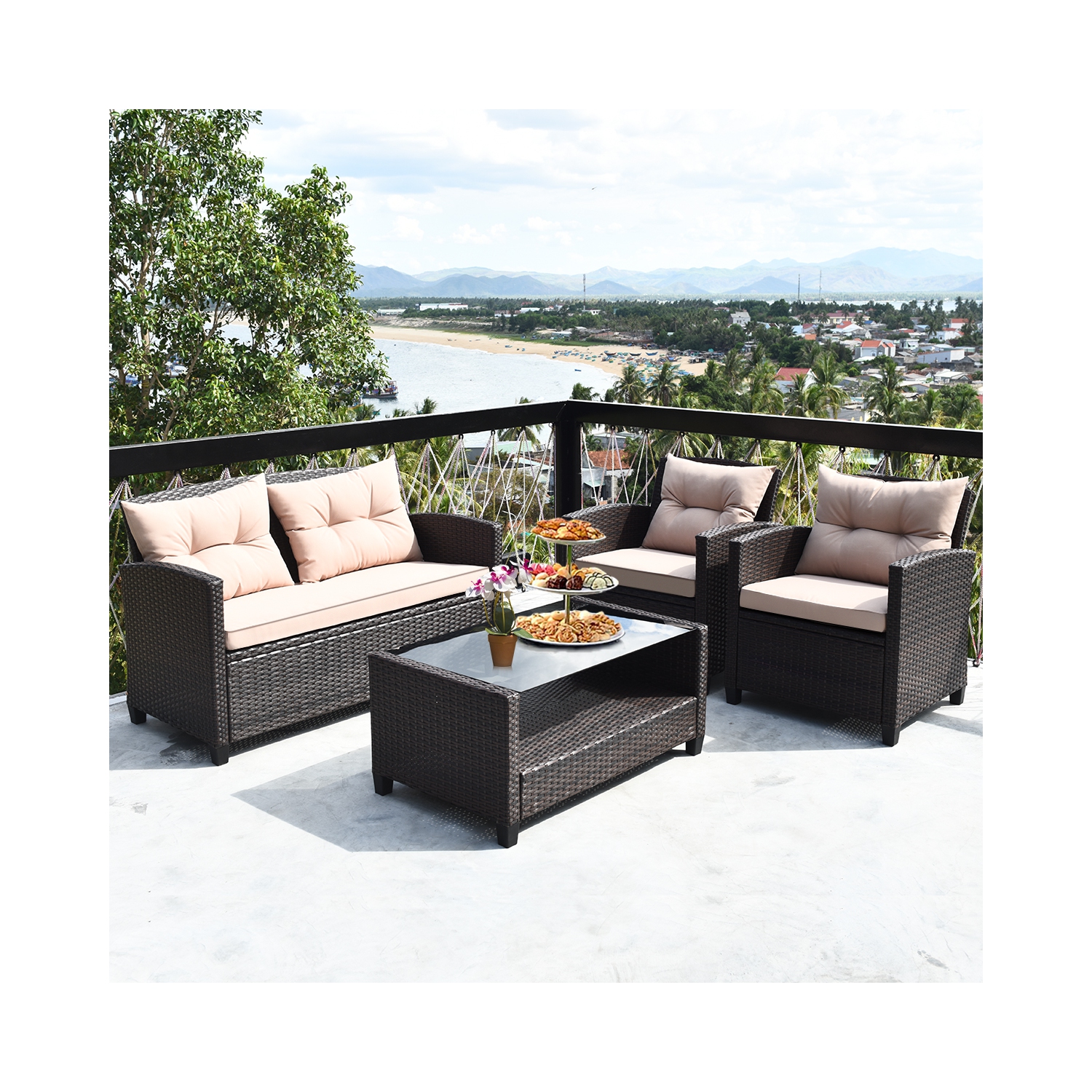 Ensemble de 4 meubles d'extérieur en rotin avec table de canapé coussinée et accoudoirs de Costway