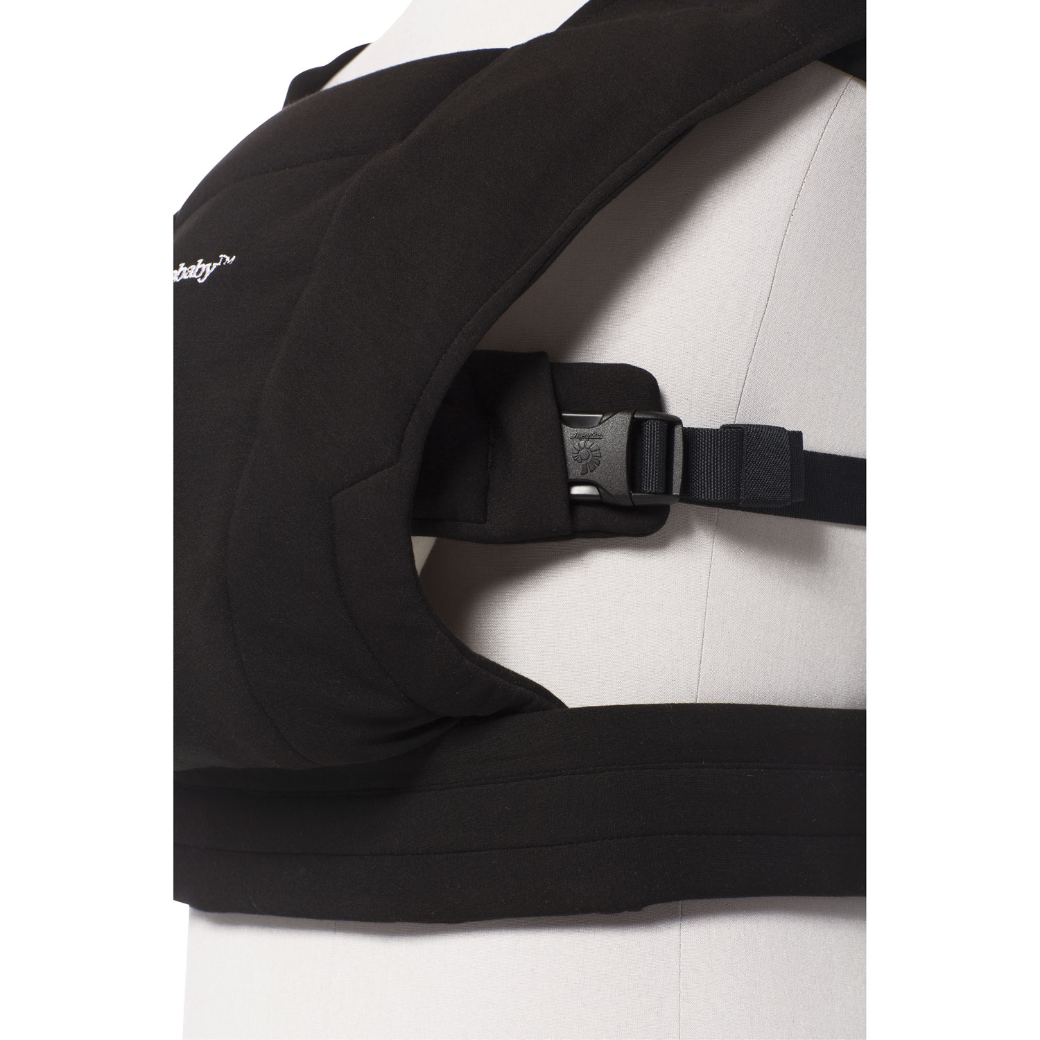 Porte-bébé à trois positions Embrace d'Ergobaby - Noir uni