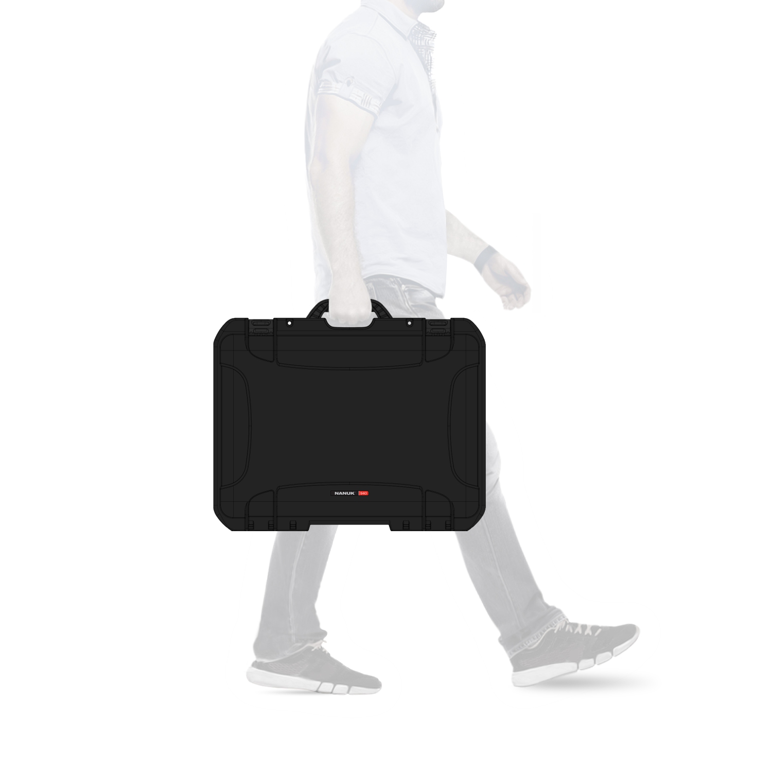 Étui rigide étanche 940 de Nanuk avec roulettes et pièce en mousse - Noir