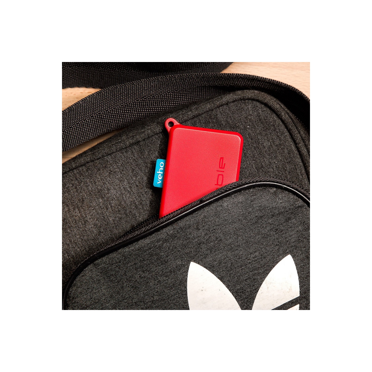 Veho Pokket 1000-mah Keyring Sized Power Bank - Red