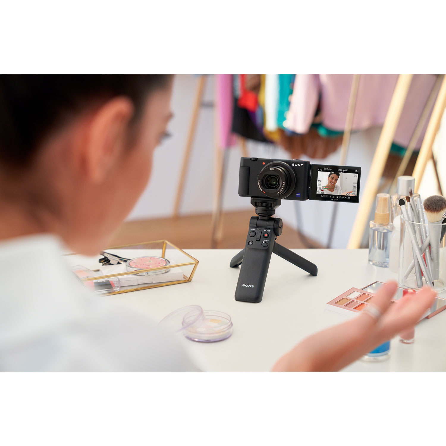 Sony Cyber-shot ZV-1 Content Creator Vlogger 20.1MP 2.9x Optical Zoom Digital Camera - Black