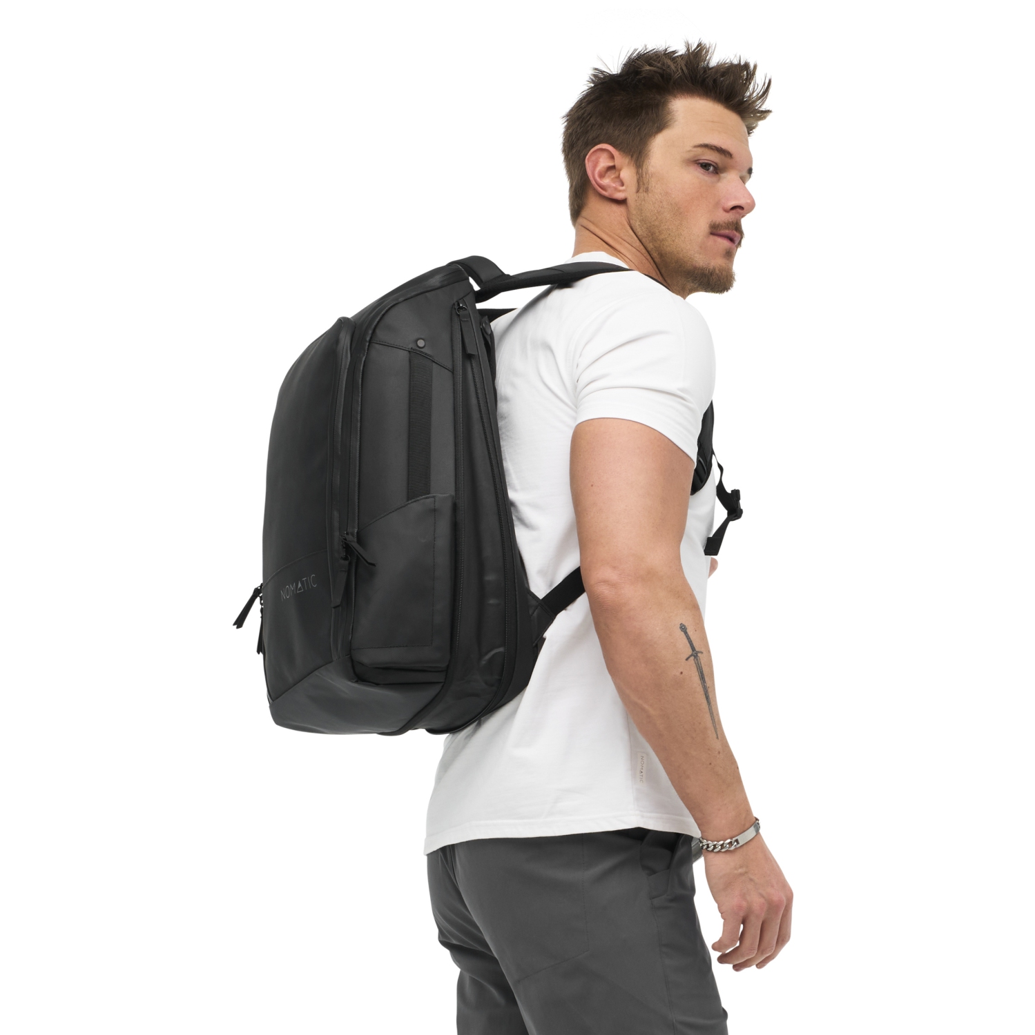 Nomatic Backpack - 20L - Black
