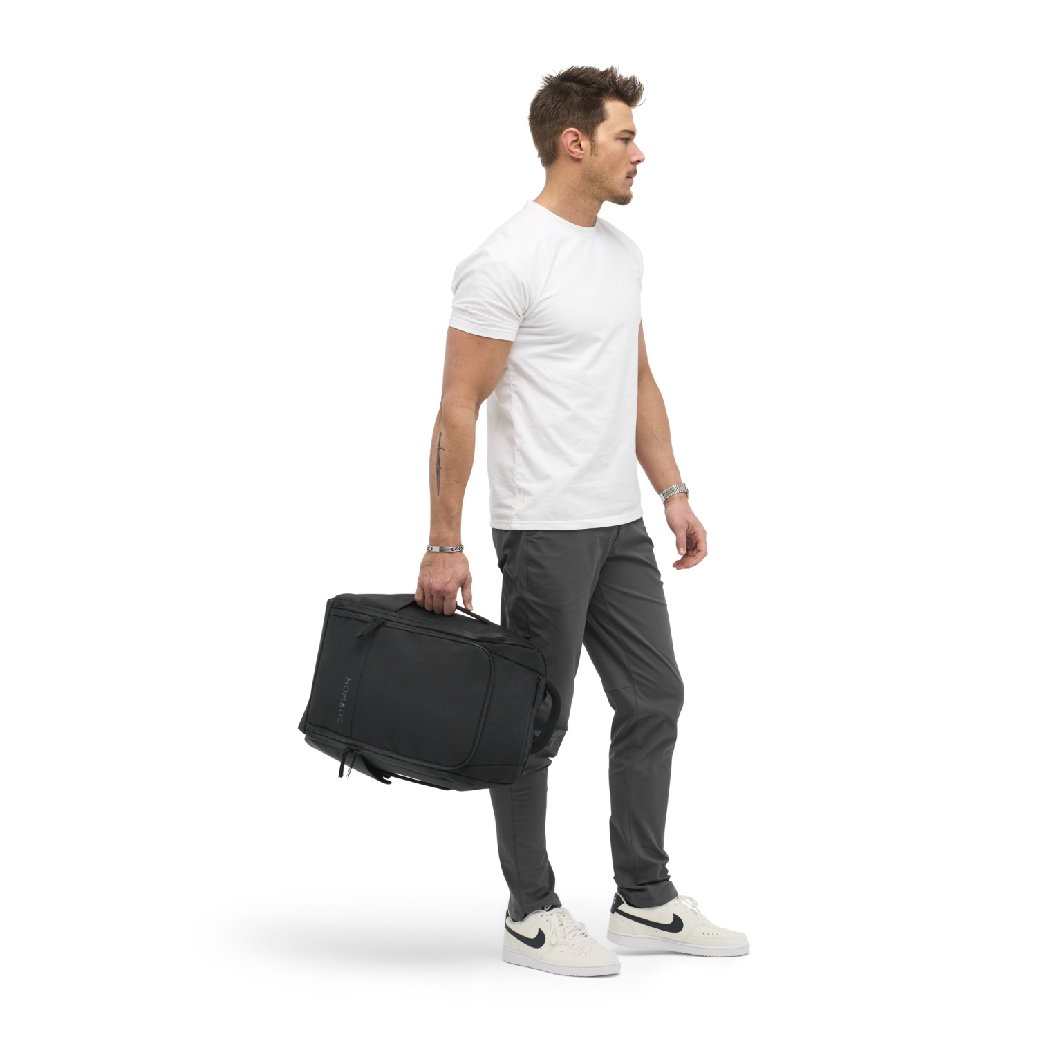 Nomatic Backpack - 20L - Black