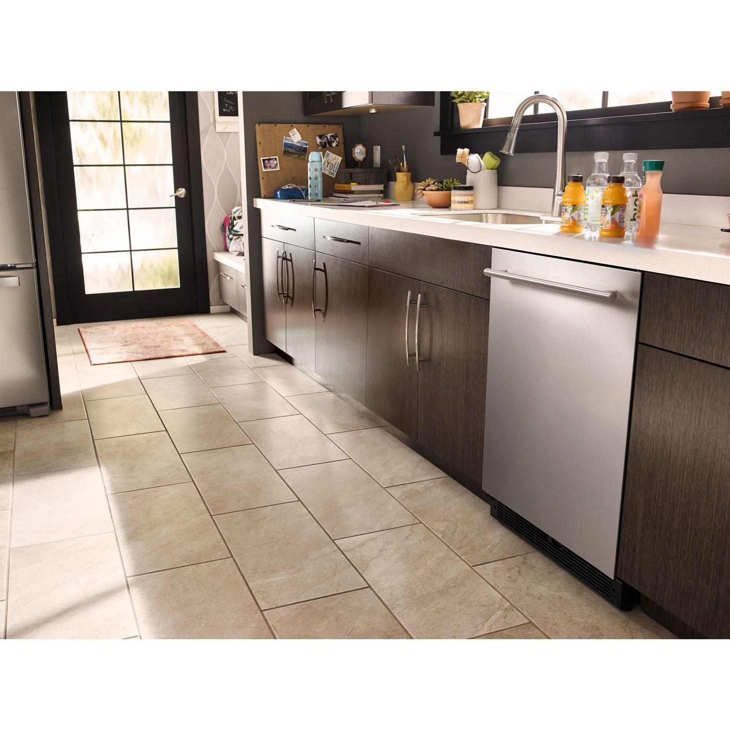 Whirlpool 5.1 Cu. Ft. Freestanding Bar Fridge - Stainless Steel