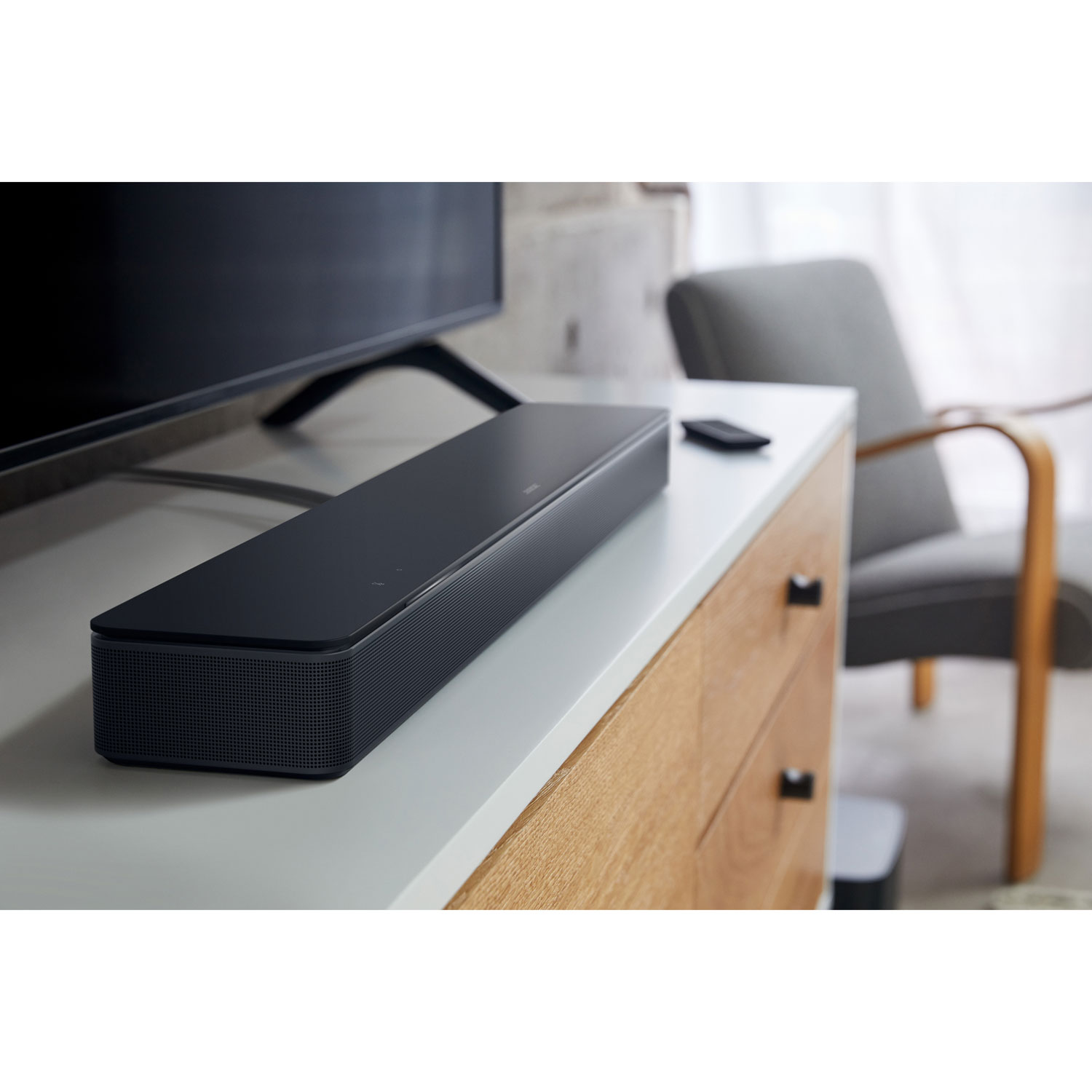 Bose Soundbar 300 Smart Speaker with Voice Control Built-In