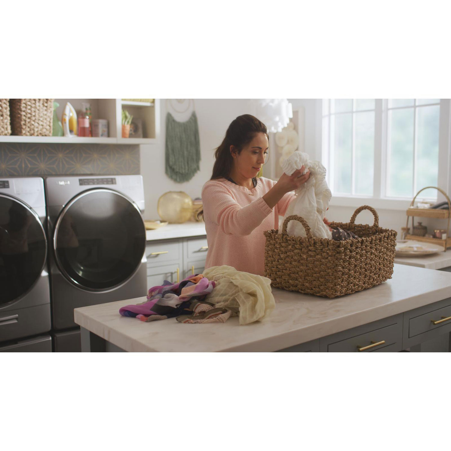 Laveuse à chargement frontal 5,8 pi³ de Whirlpool - Ombre chromée