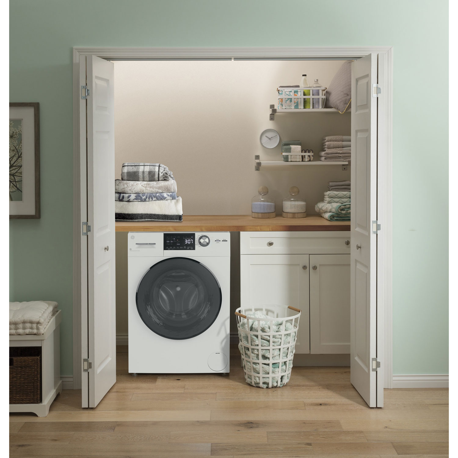 GE 2.8 Cu. Ft. Electric Washer & Dryer Combo - White