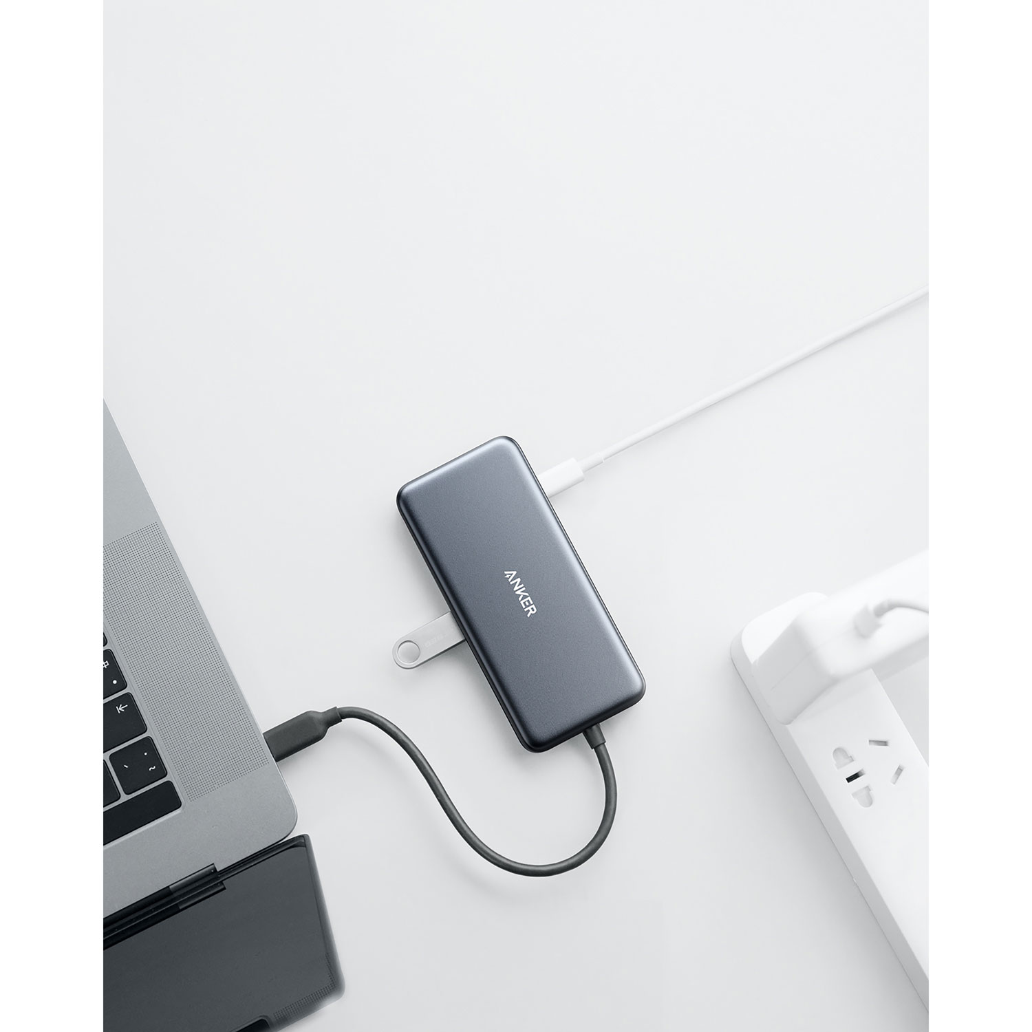 Anker USB C Hub, 4-in-1 USB-C, with 60W PD, 3 USB-A, 1 USB-C Gray  A8321HA1-1 - Best Buy
