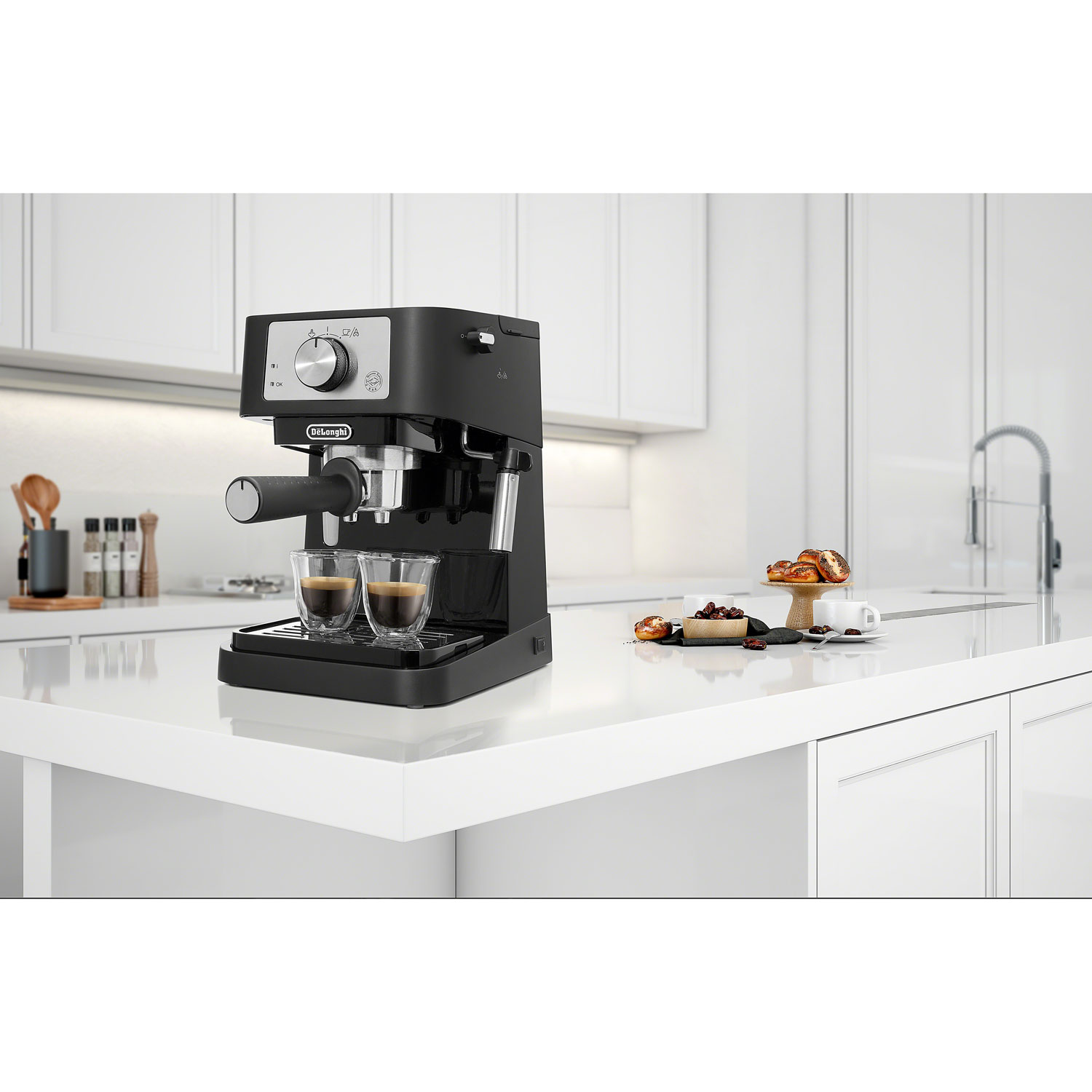 De Longhi Stilosa Manual Espresso Machine Black Stainless Steel