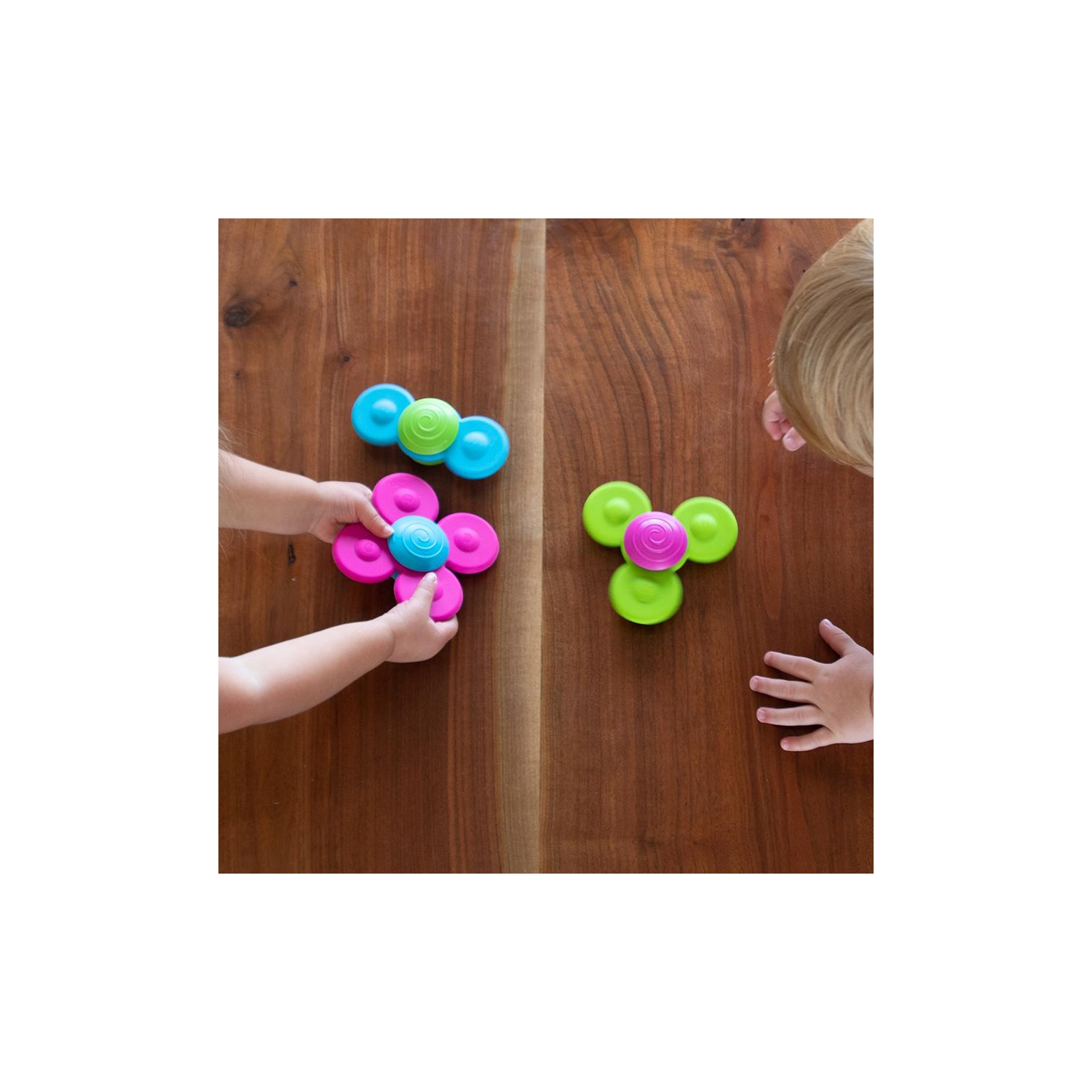 Fat Brain Toys – Whirly Squigz