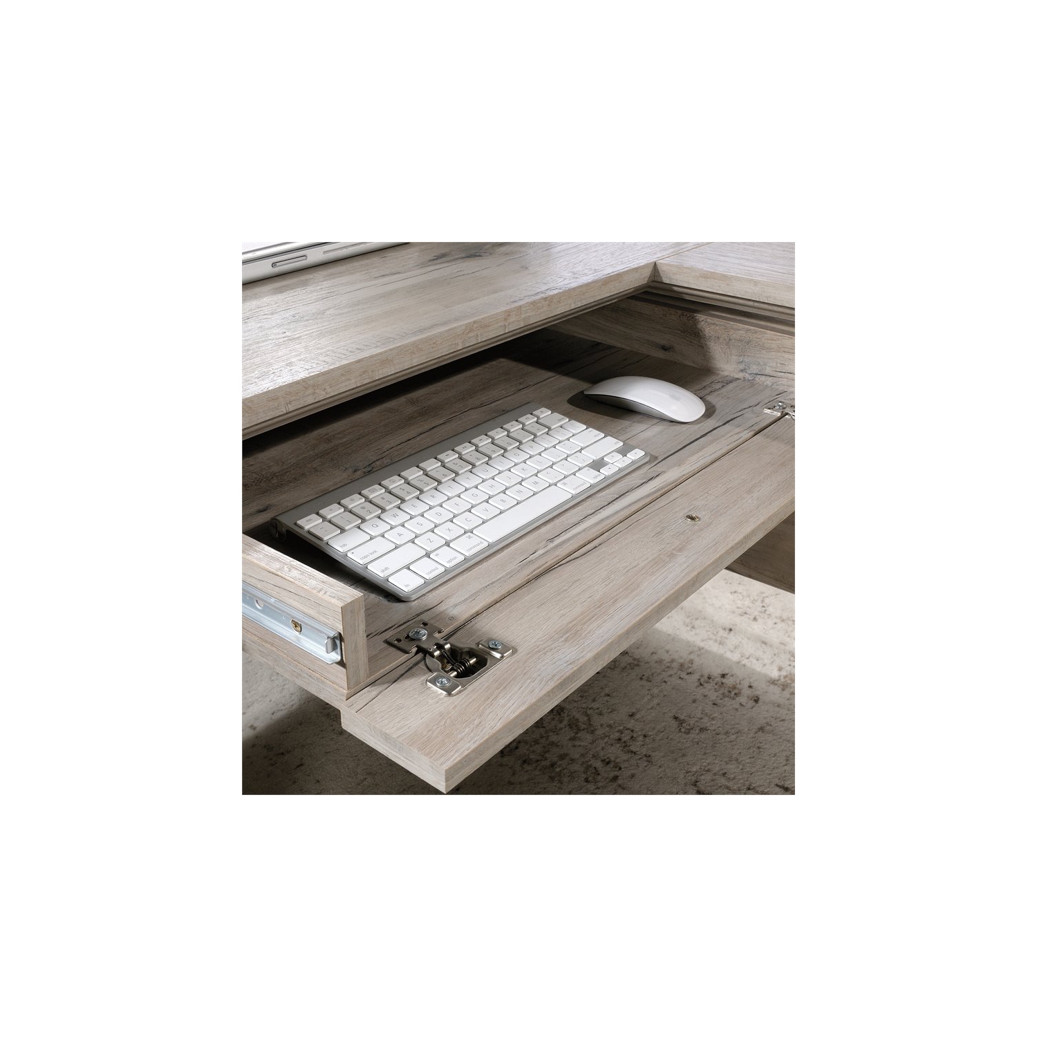 Sauder – Bureau d’ordinateur contemporain en L Palladia, bois, chêne divisé