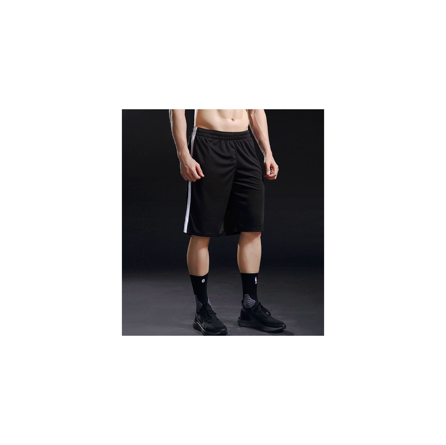 Pantalon sport noir moyen