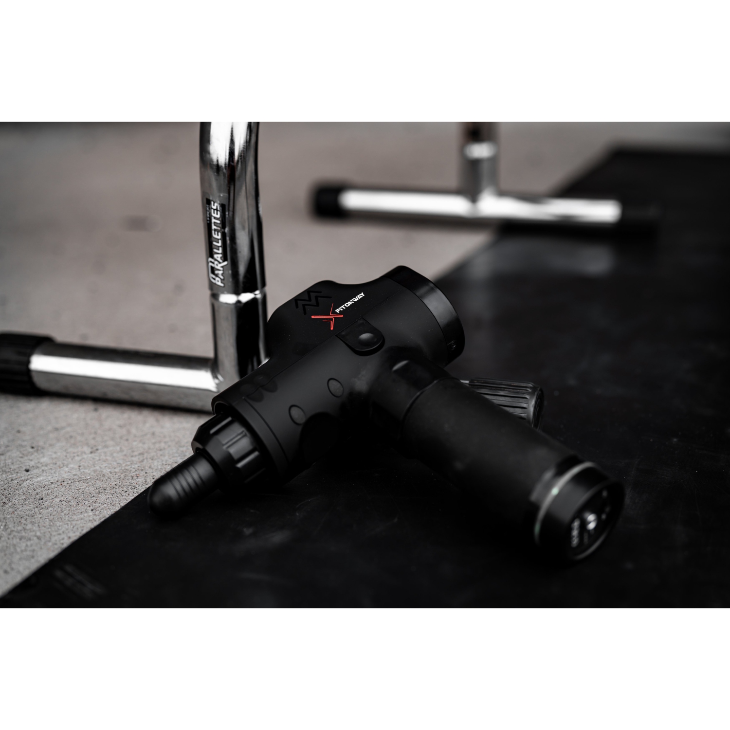 Premium Percussive Therapy SPORT Massage Gun in MATTE BLACK