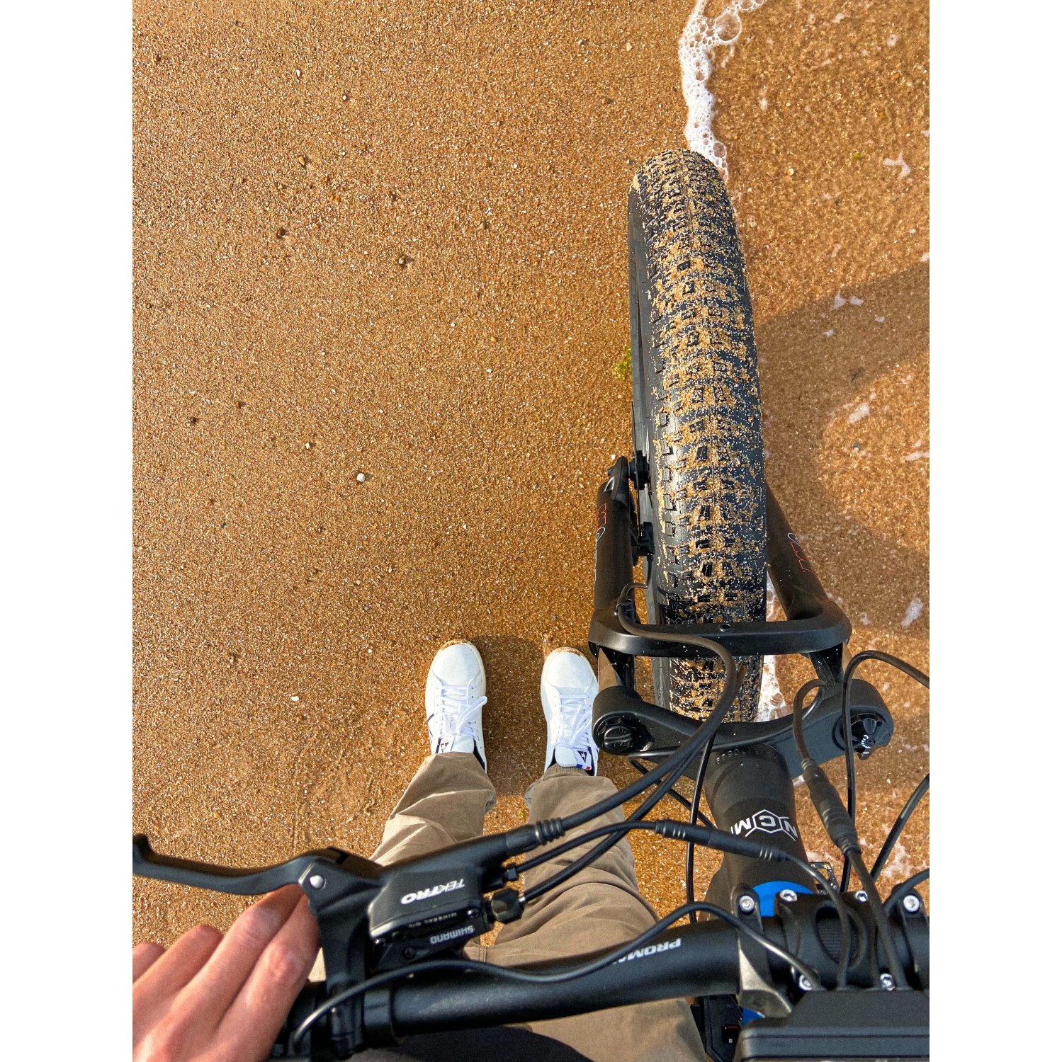 NCM Aspen Plus 26" Electric Bike - Black