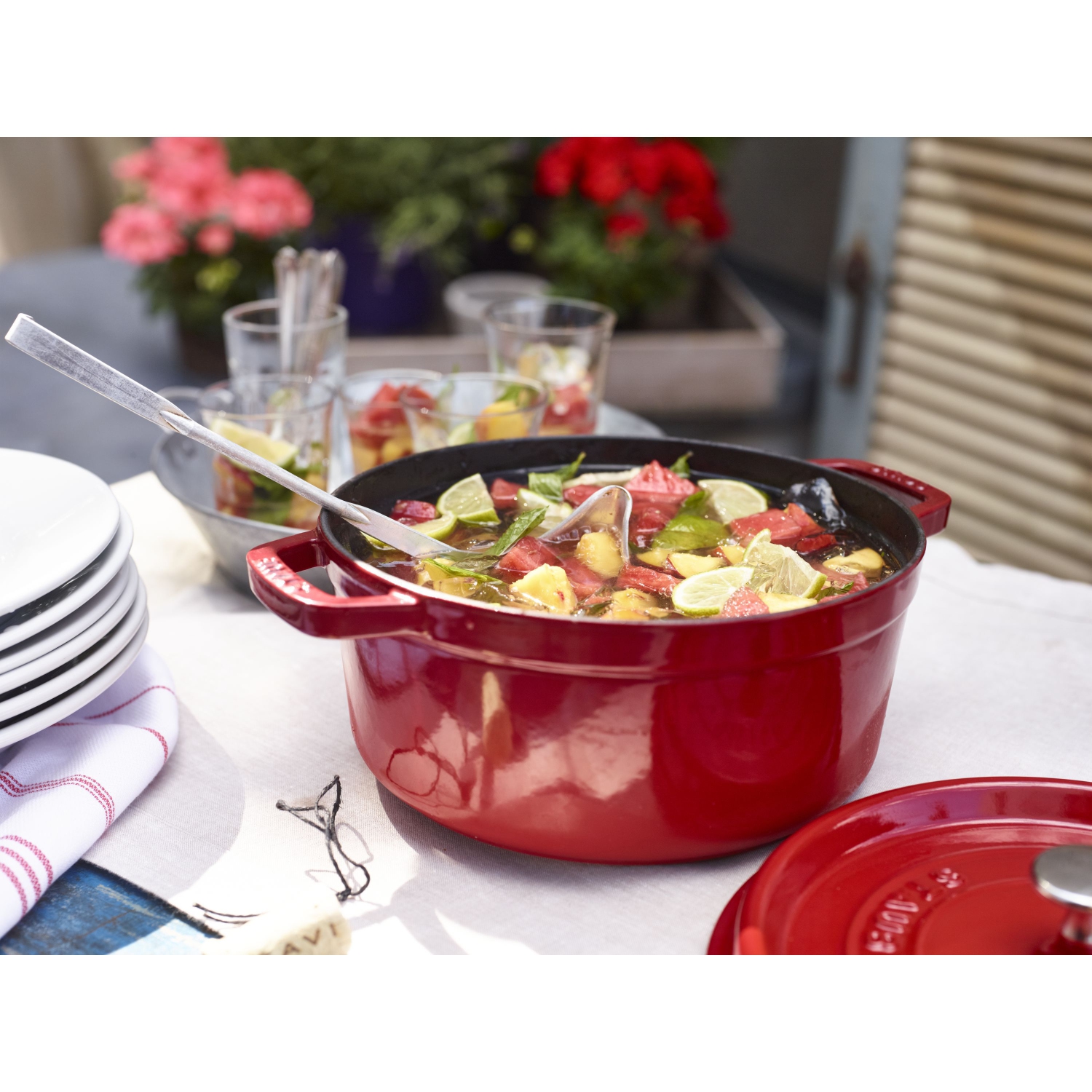 STAUB La Cocotte 3.7 L Cast Iron Round Cocotte, Cherry