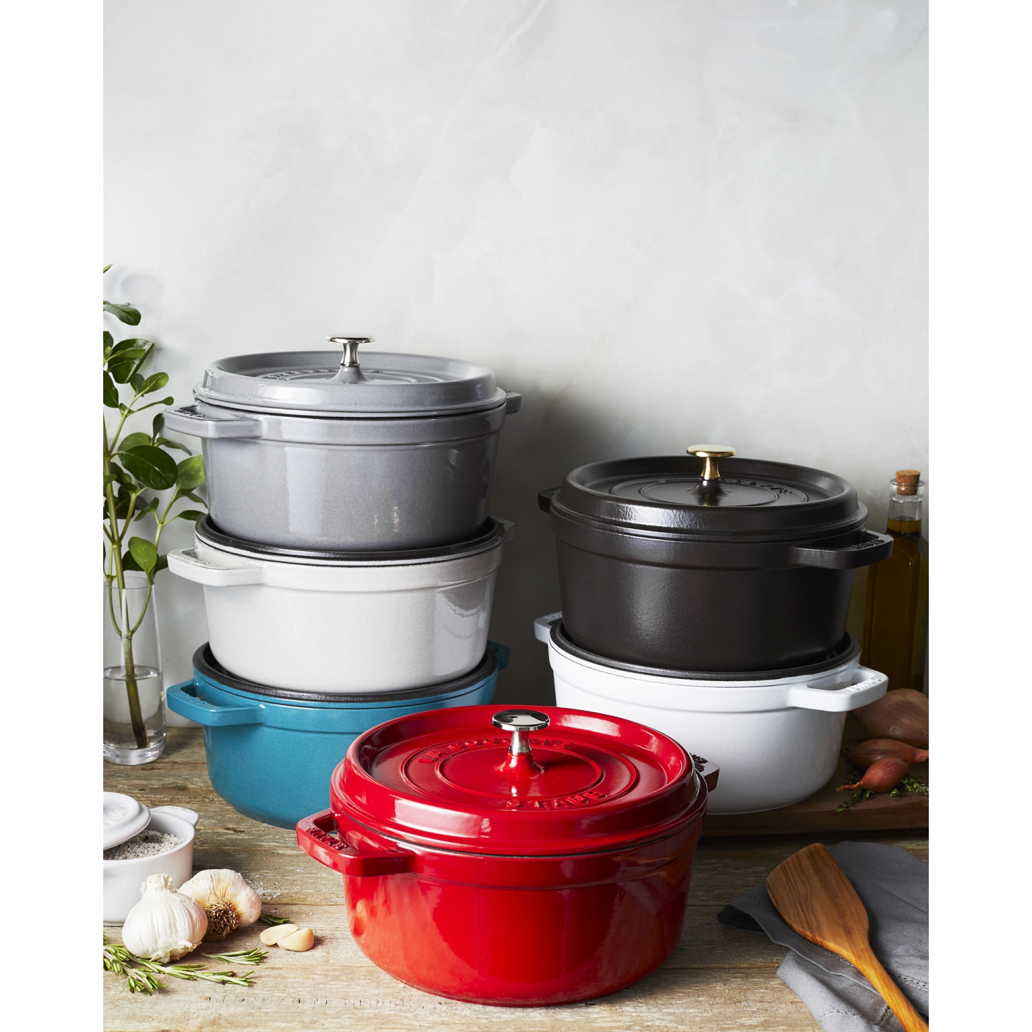 STAUB La Cocotte 3.7 L Cast Iron Round Cocotte, Cherry