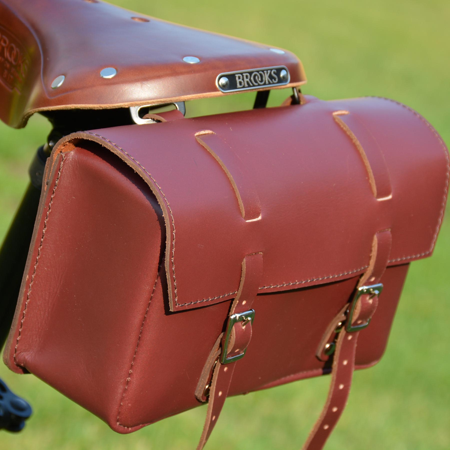 Exclusive Leather CA Bicycle Genuine Leather Saddle Bag Large - Cherry