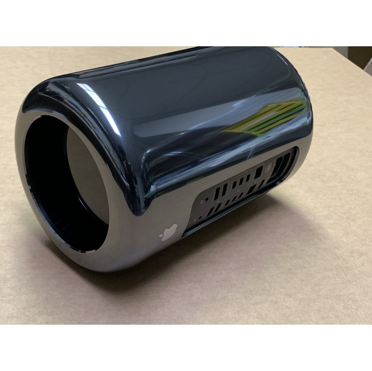 Refurbished - Apple Mac Pro Late 2013 CTO/MD878LL/A Desktop Computer 3.5Ghz 6-Core 16GB 512GB SSD Refurbished Grade A+ 10/10 Condition