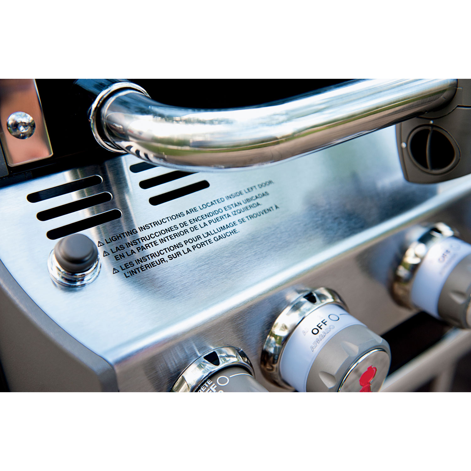 Barbecue au gaz naturel de 60 000 BTU Summit E-670 de Weber