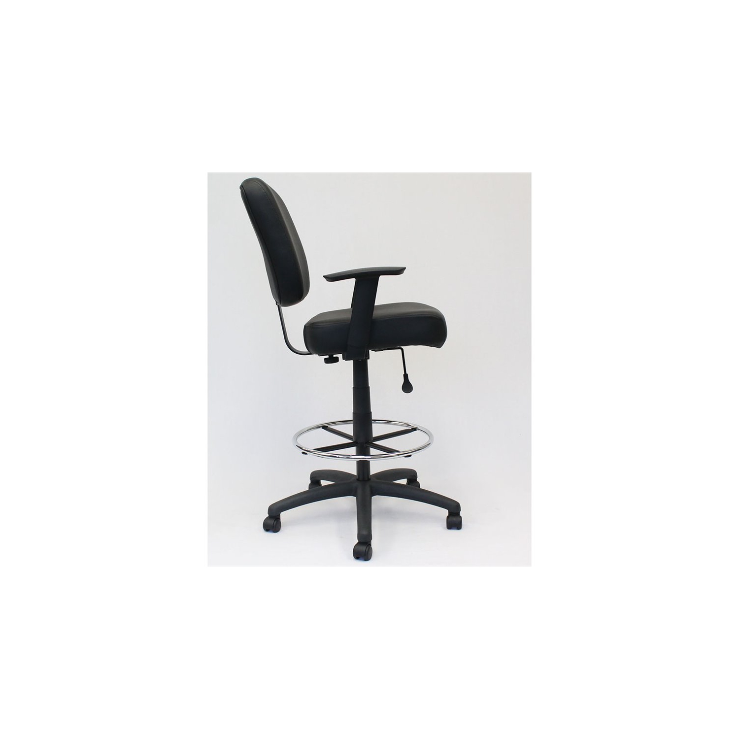 Boss Office – Tabouret de dessinateur pivotant en similicuir noir Tough to Task