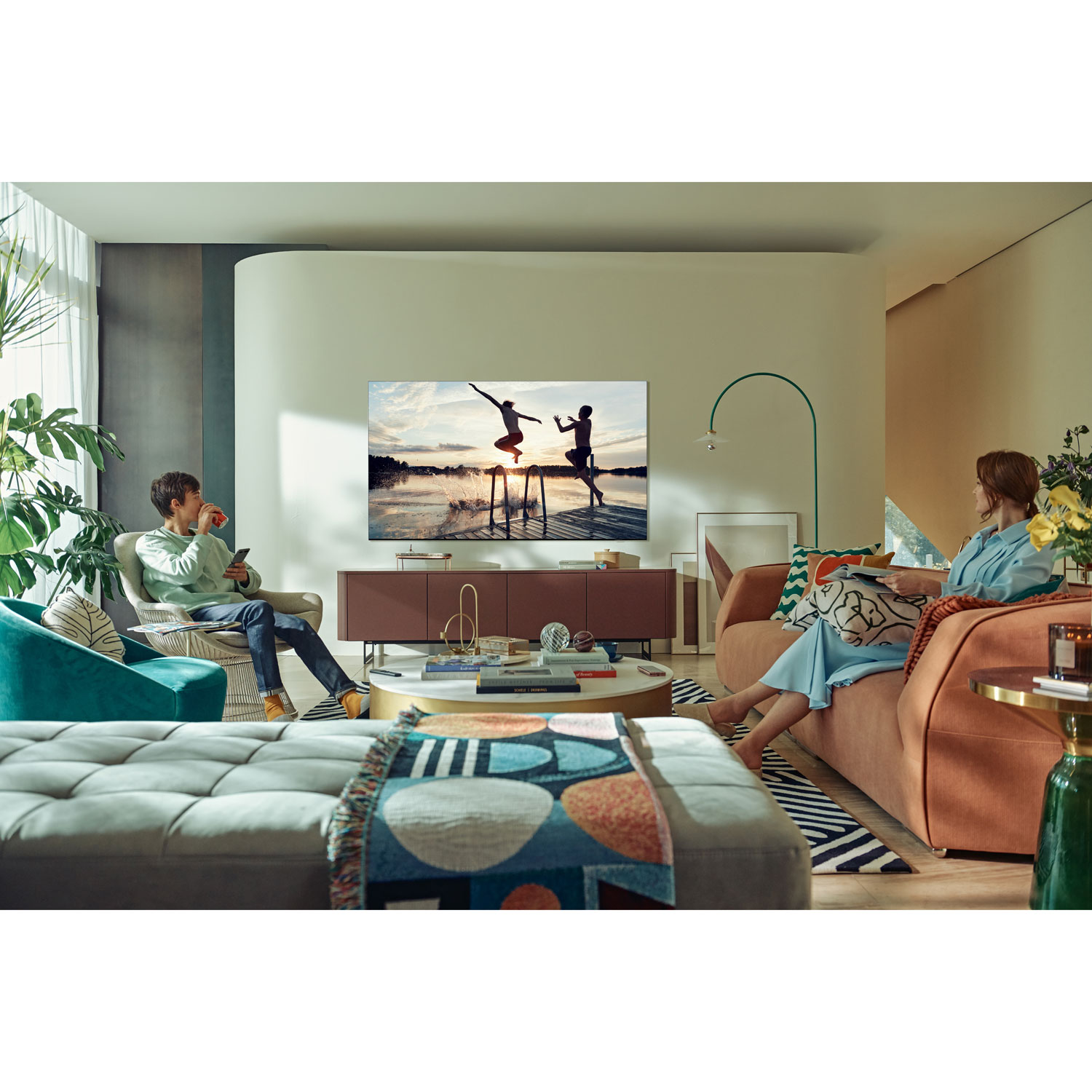 Samsung 85" 4K UHD HDR QLED Tizen OS Smart TV - 2021 - Titan Black