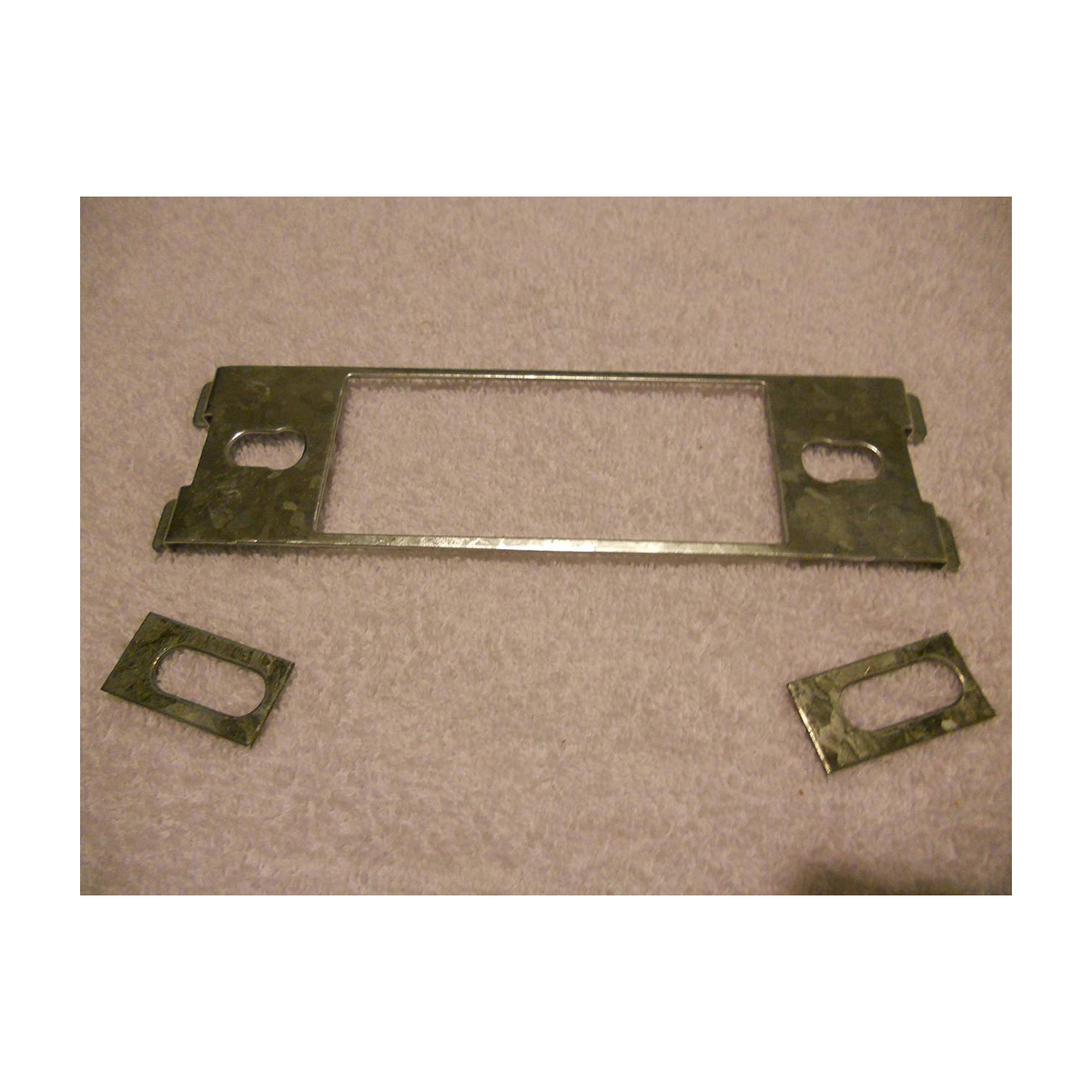 Trousse d’installation universelle DIN de Metra pour 87-09-9003