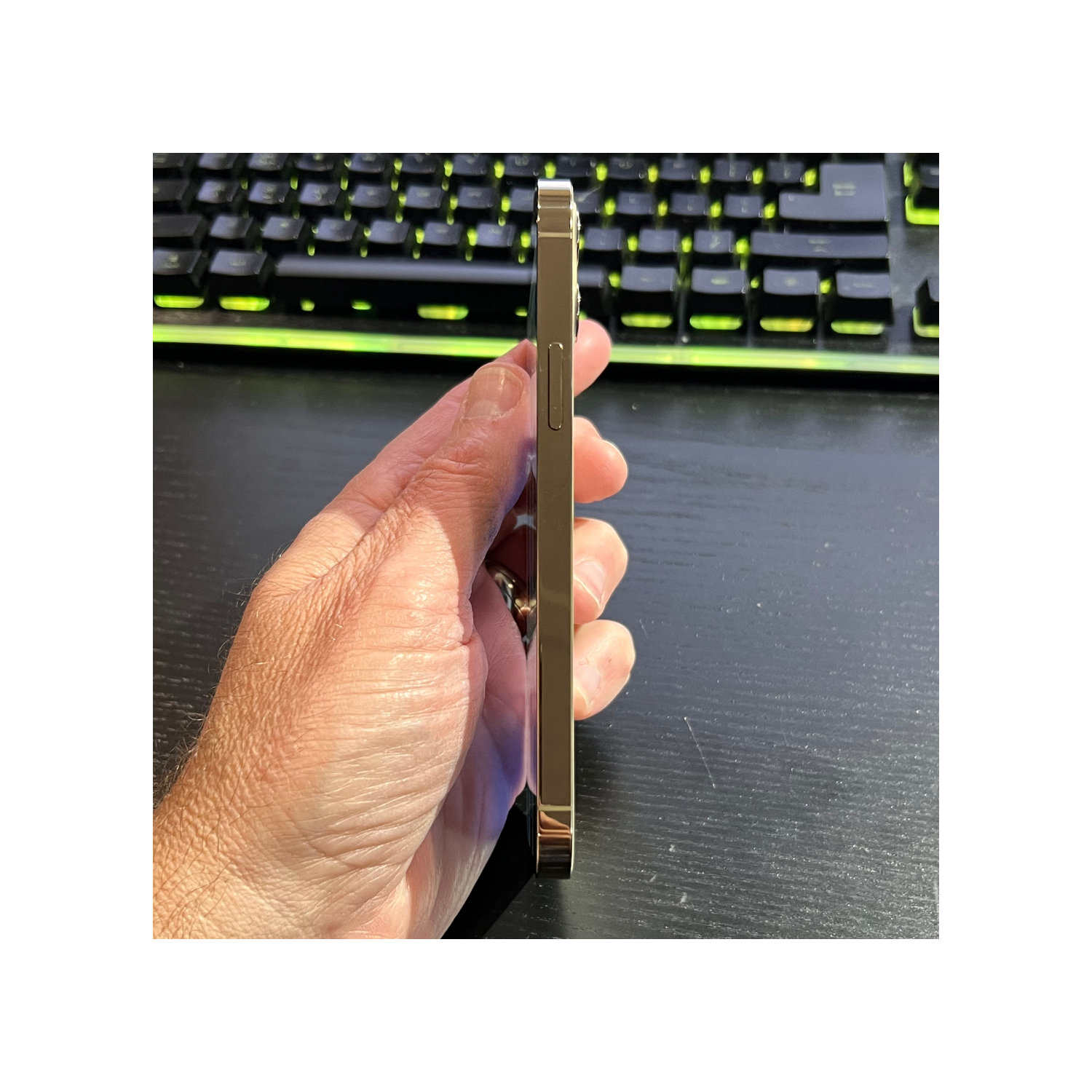 Remis à neuf - iPhone 12 Pro 128&nbsp;Go d'Apple - Doré - Déverrouillé