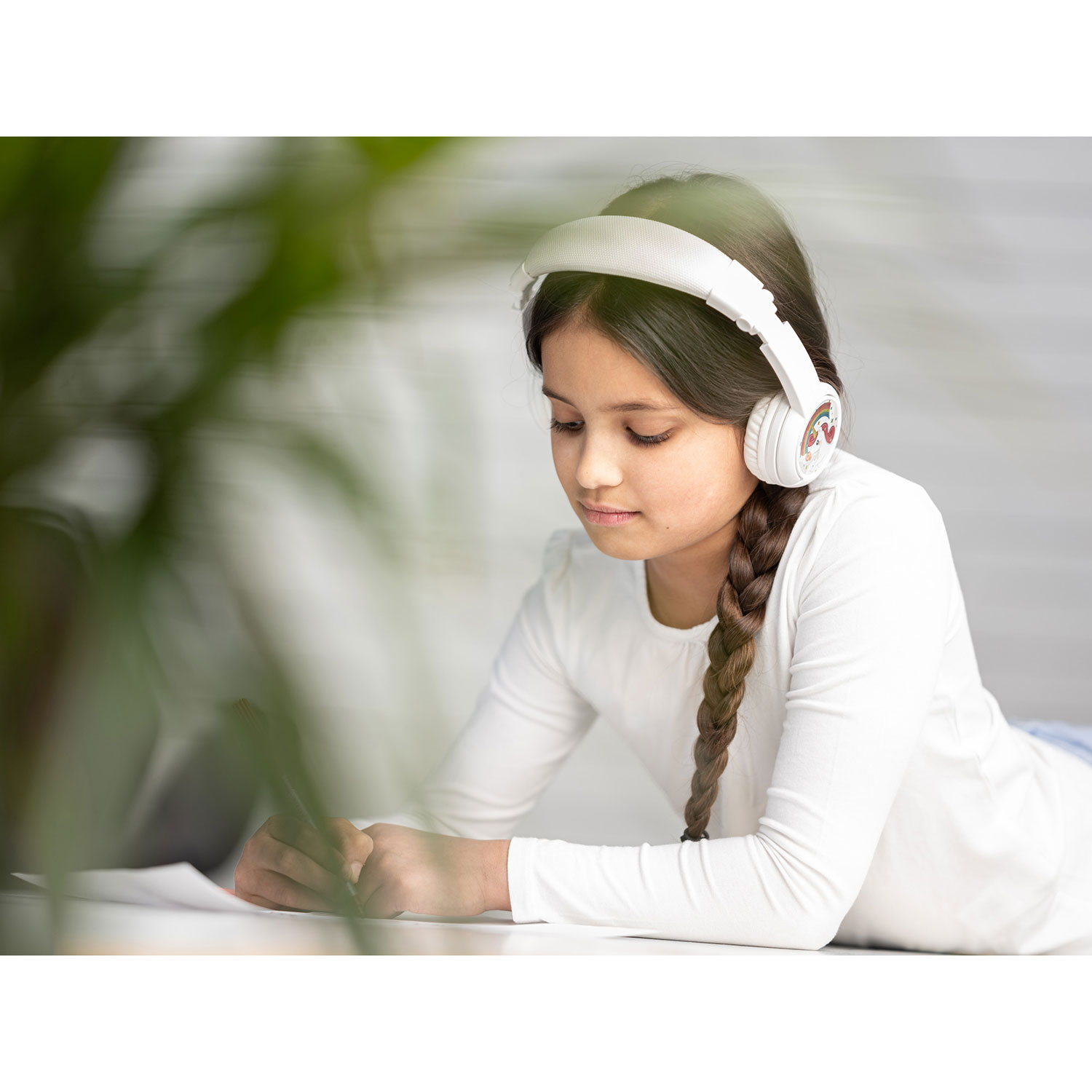 Casque d'écoute Bluetooth à isolation sonore PLAY+ de BuddyPhones - Rose