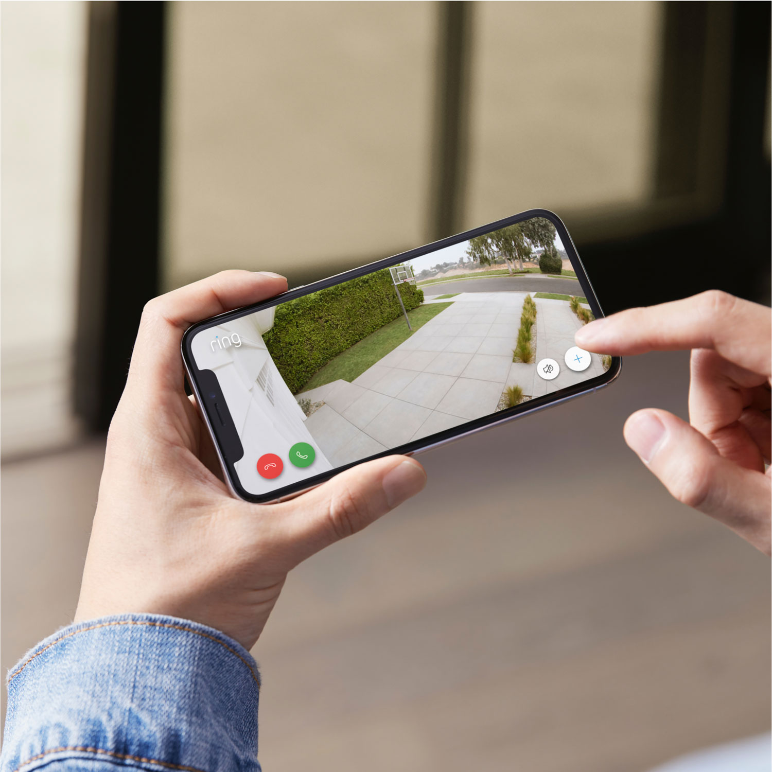 Caméra IP HD 1080p avec fil d'extérieur Floodlight Cam Wired Plus de Ring - Blanc