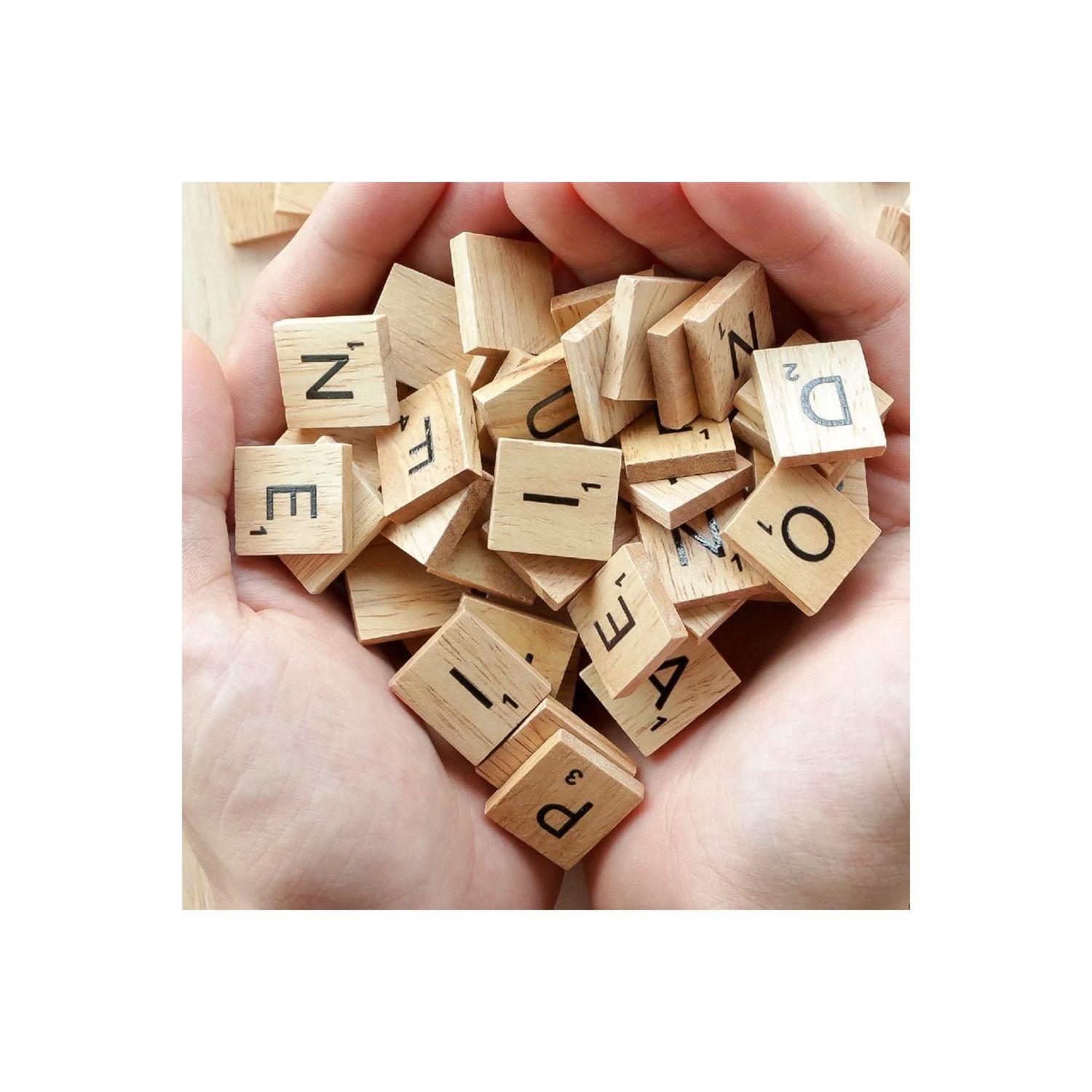 ISTAR 100 tuiles de lettres en bois, Scrabble Letters for Crafts, décoration en bois, sous-verres de l’alphabet et jeu de mots croisés