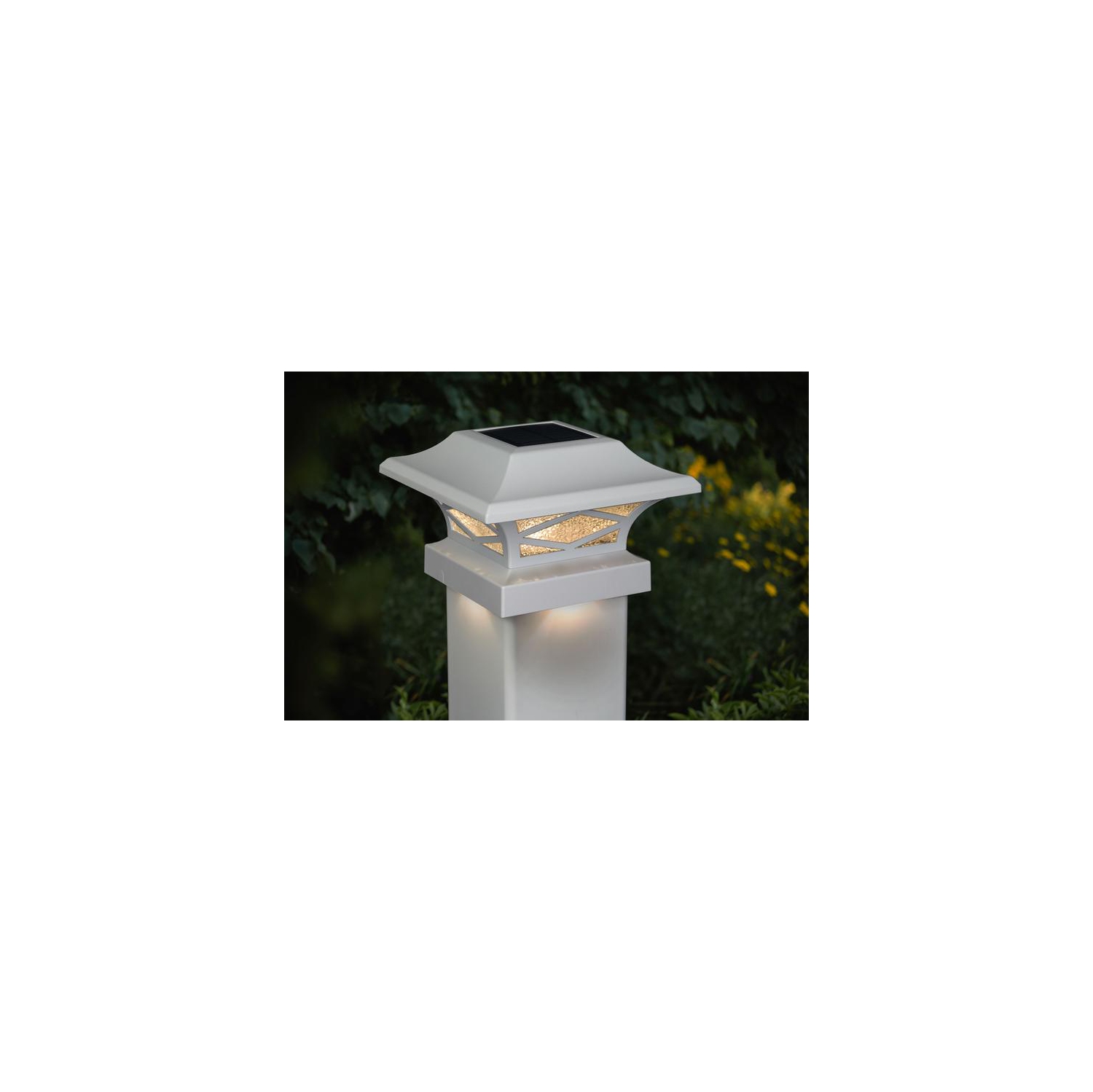 Classy Caps Kingsbridge White Dual Lighted Solar Post Cap SLK807W