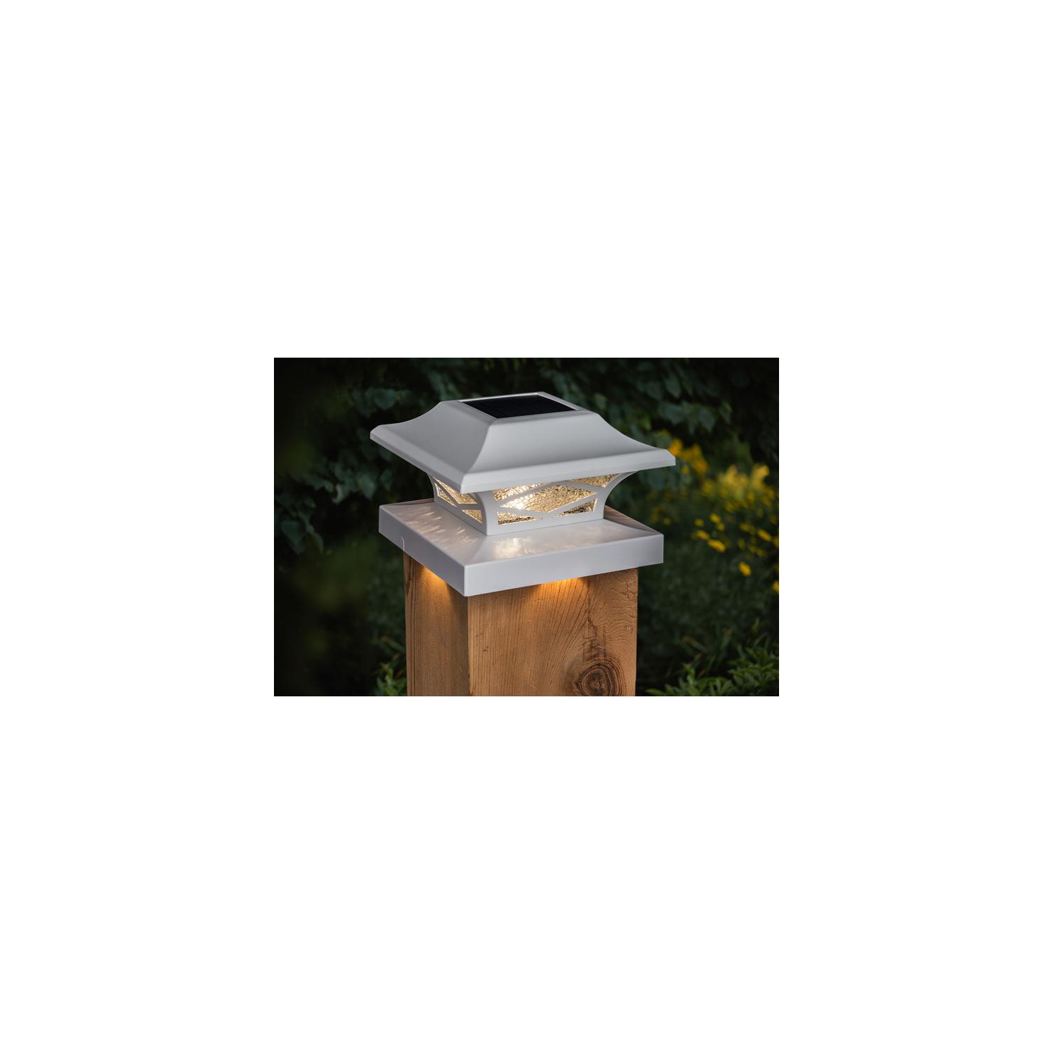 Classy Caps Kingsbridge White Dual Lighted Solar Post Cap SLK807W