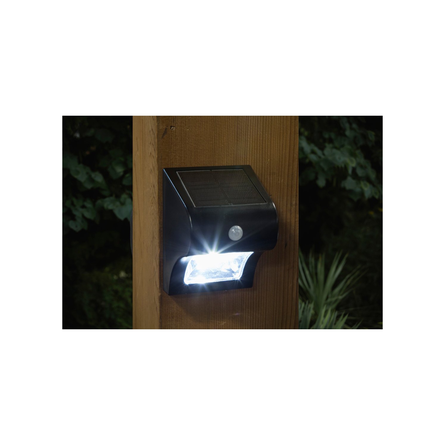 Classy Caps Solar Motion Sensor Deck & Wall Light SL133