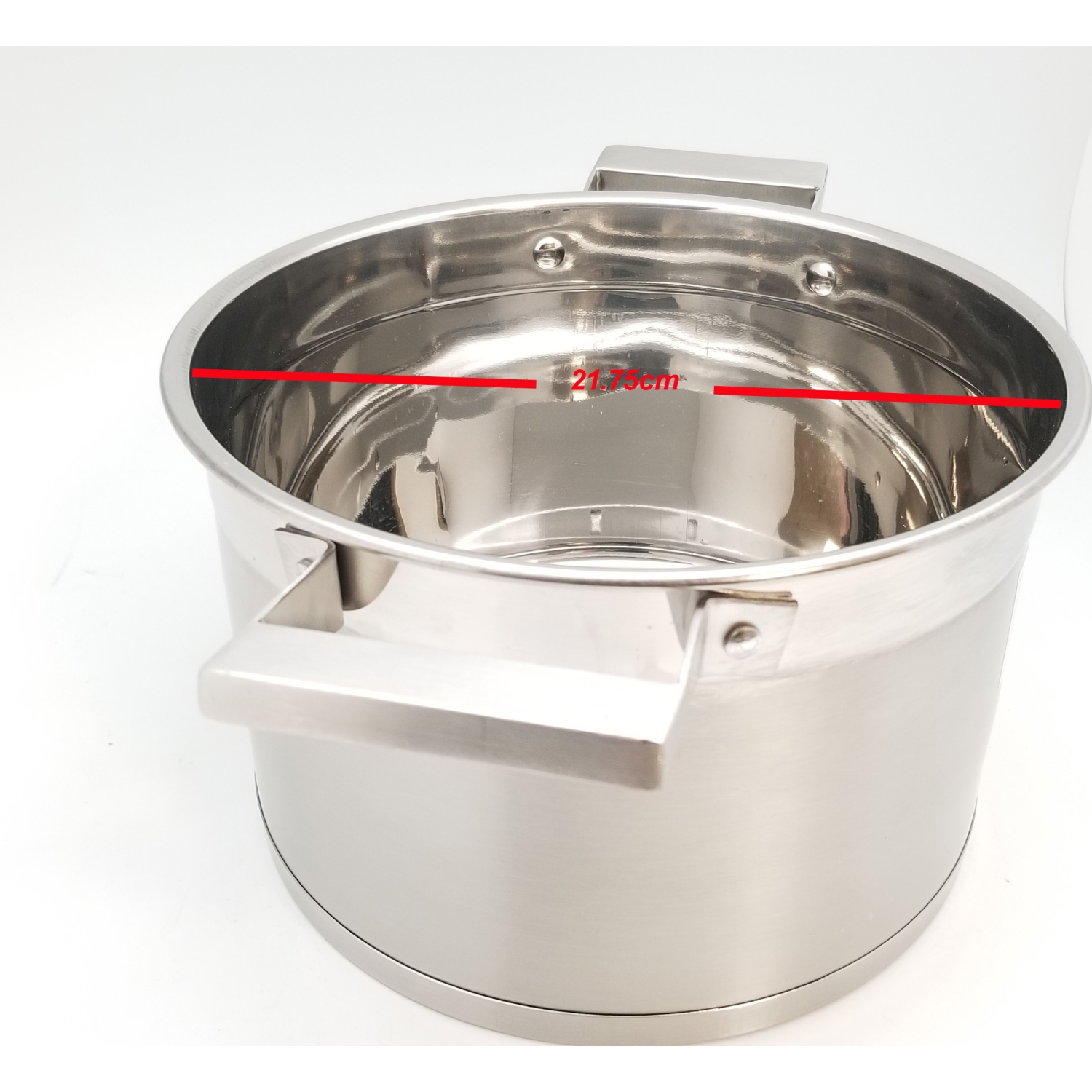 Sunwealth 5-ply bottom 5.9 quart heavy duty stainless steel soup pot with glass lid.