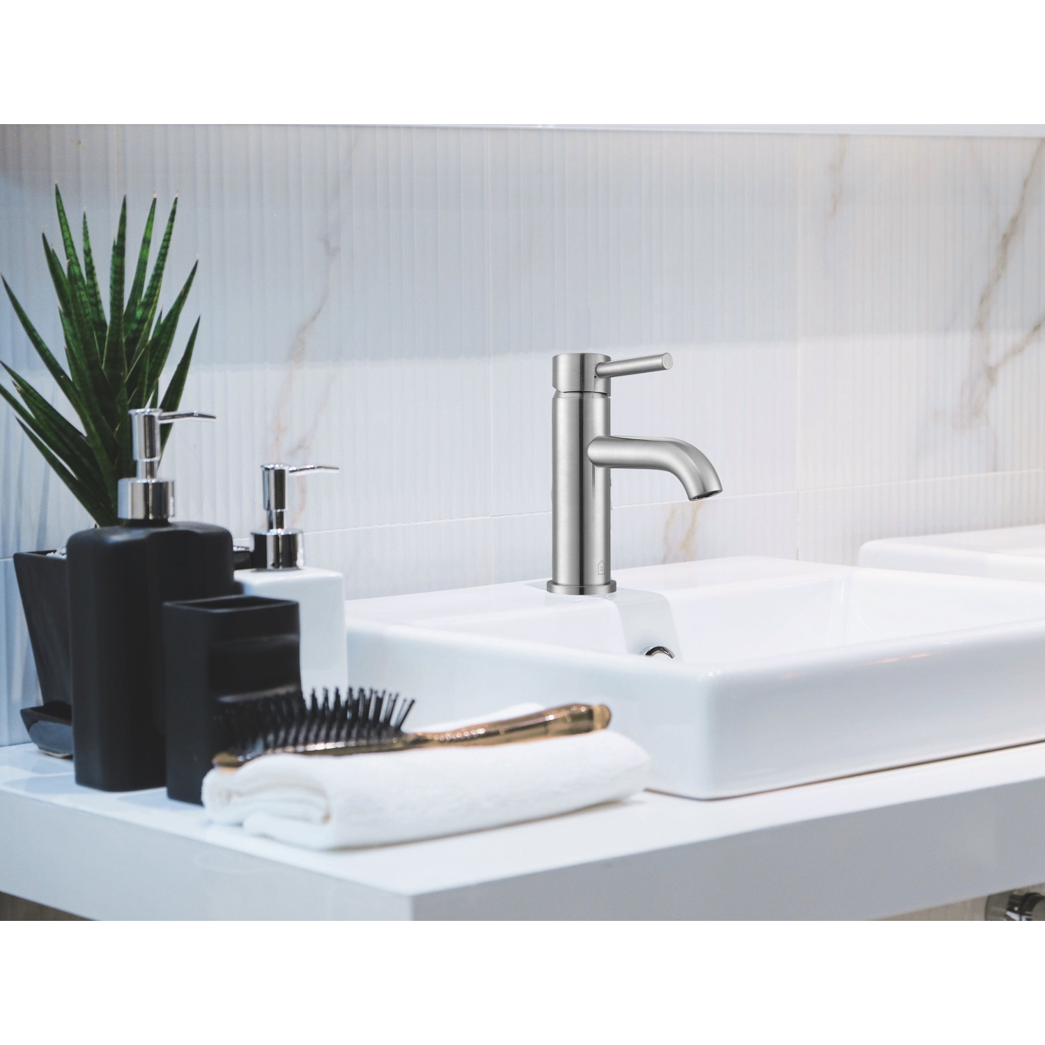 Ancona - Robinet de salle de bain monocommande de la gamme Valencia en nickel brossé